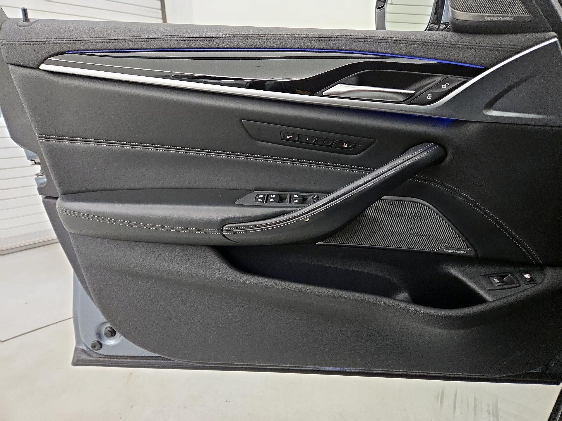 Thumbnail: 2020 BMW 5 Series - 12