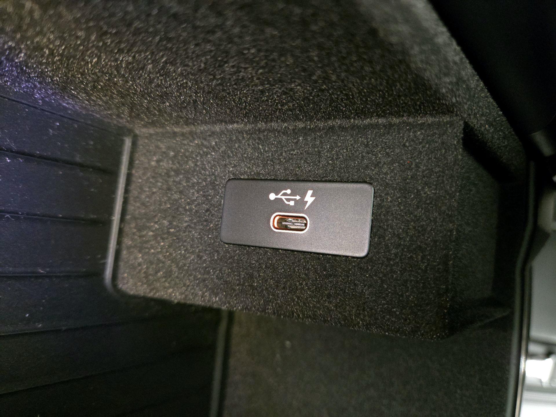 Thumbnail: 2020 BMW 5 Series - 19