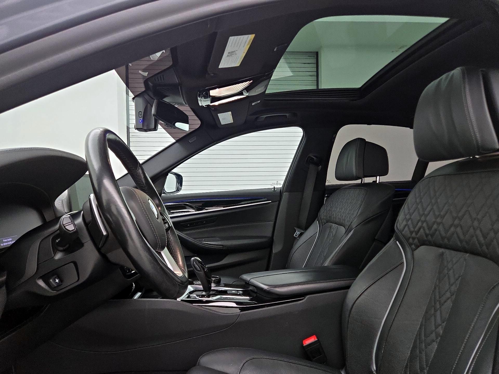 Thumbnail: 2020 BMW 5 Series - 20