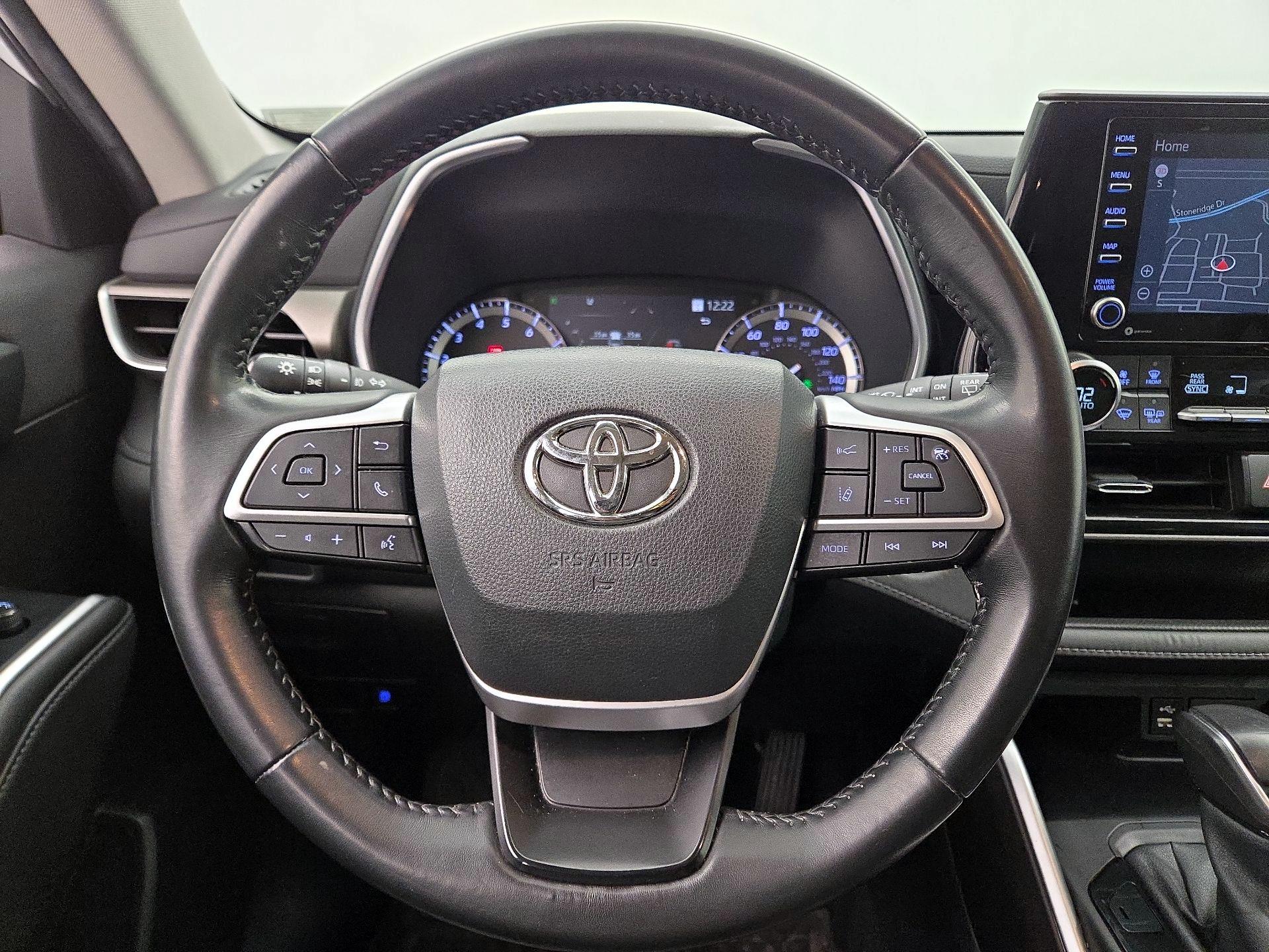 Thumbnail: 2022 Toyota Highlander - 10