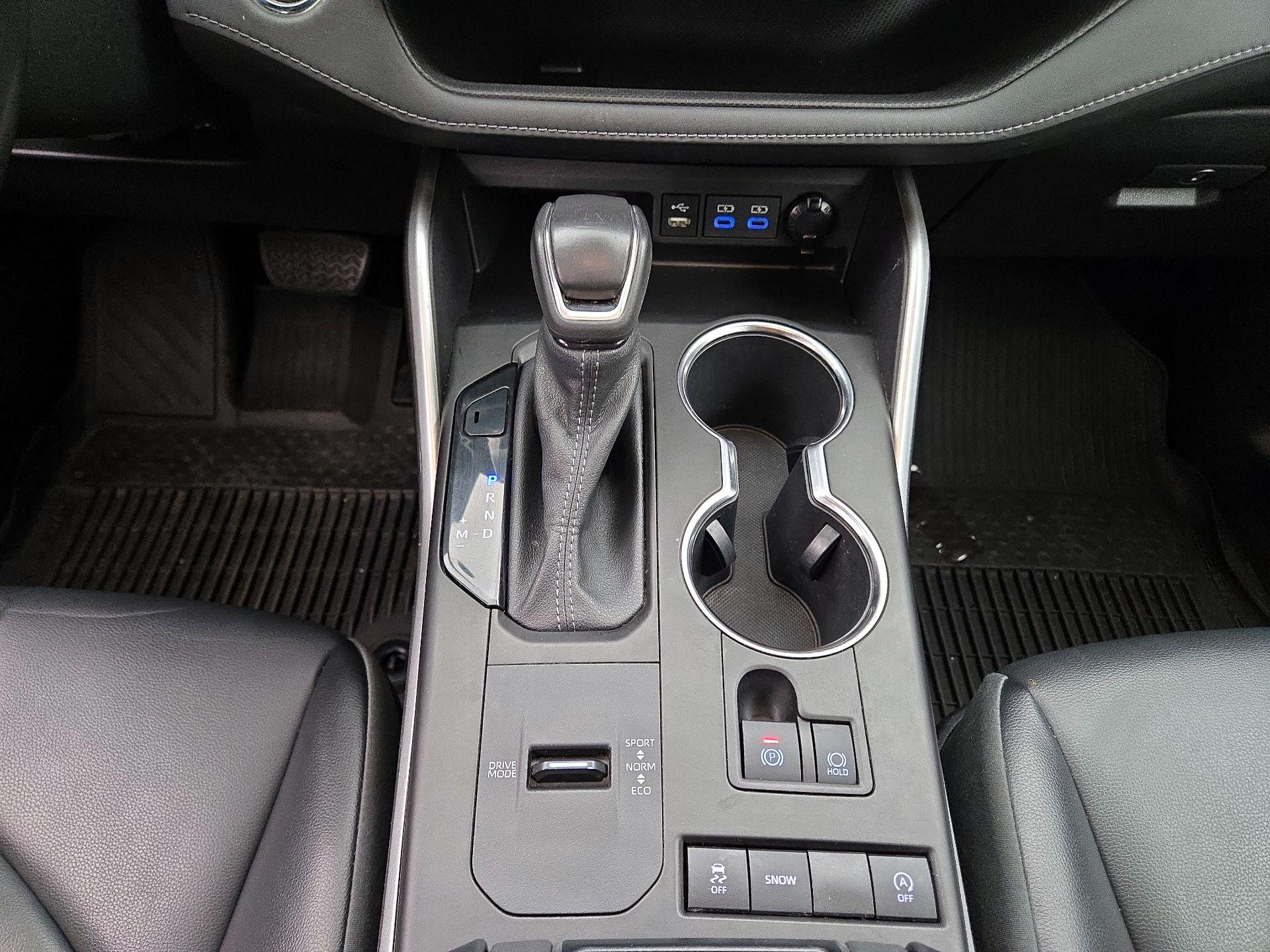 Thumbnail: 2022 Toyota Highlander - 17