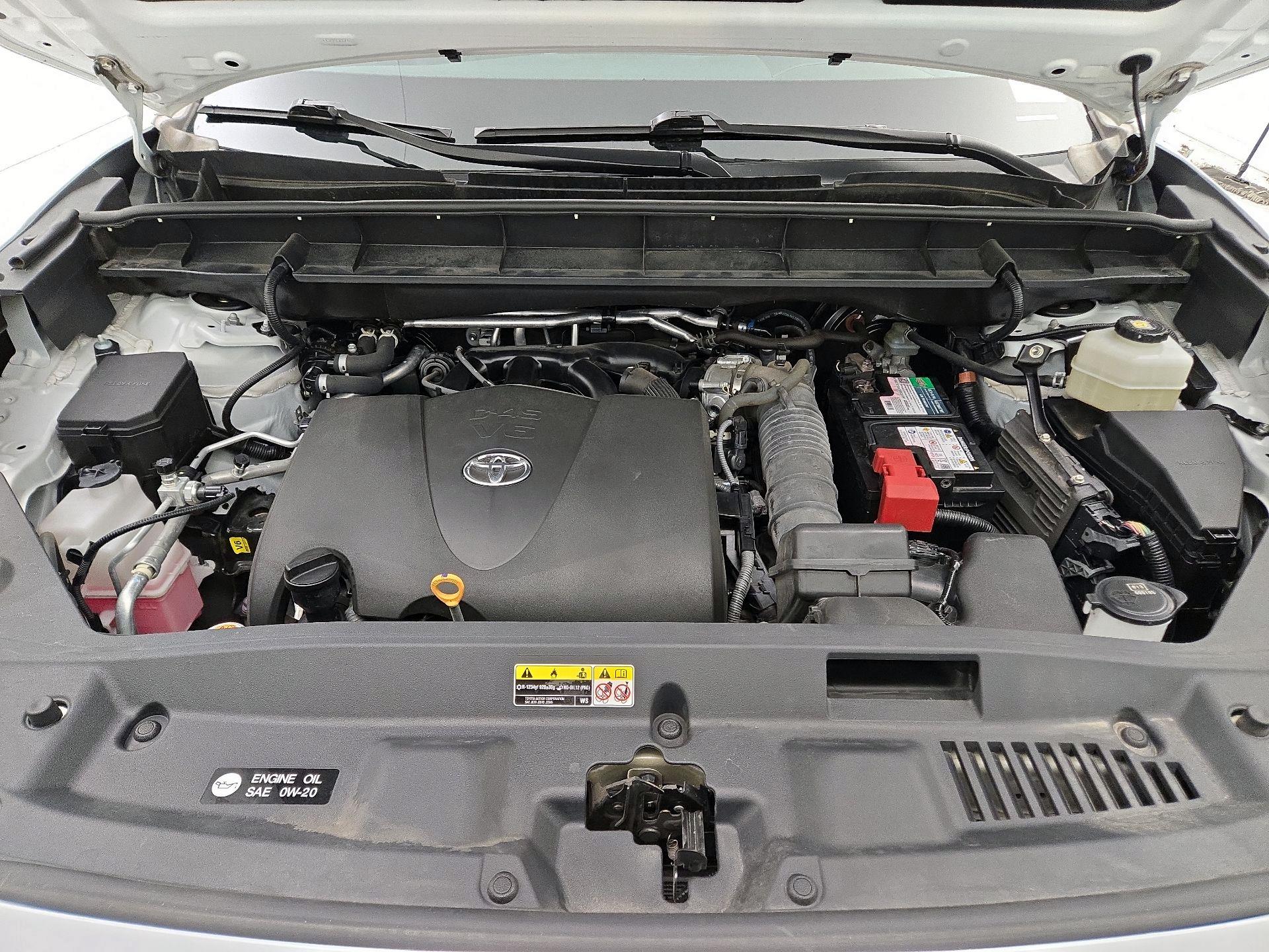 Thumbnail: 2022 Toyota Highlander - 20