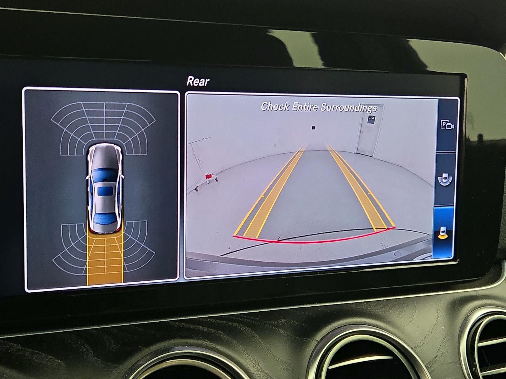 Thumbnail: 2018 Mercedes-Benz E-Class - 15