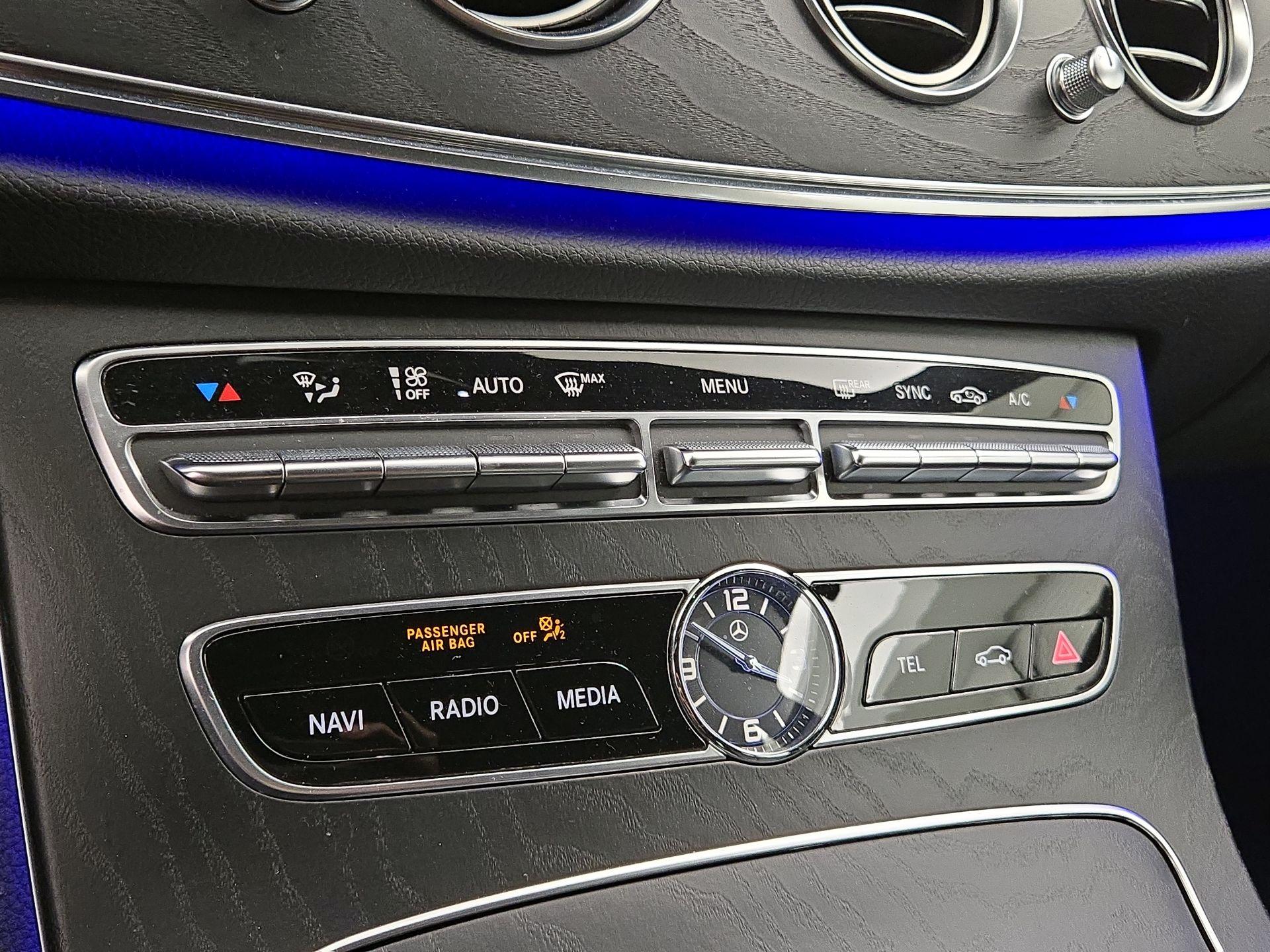 Thumbnail: 2018 Mercedes-Benz E-Class - 17