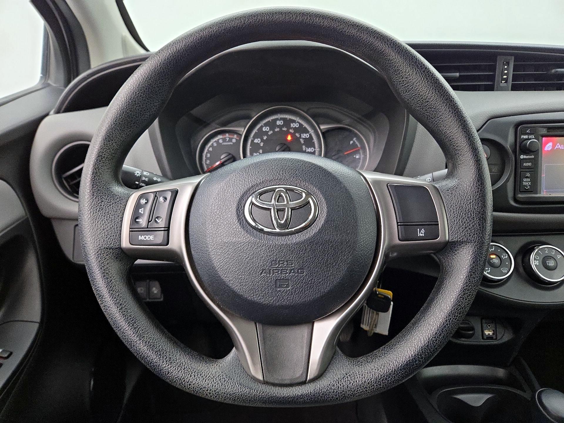 Thumbnail: 2017 Toyota Yaris - 10