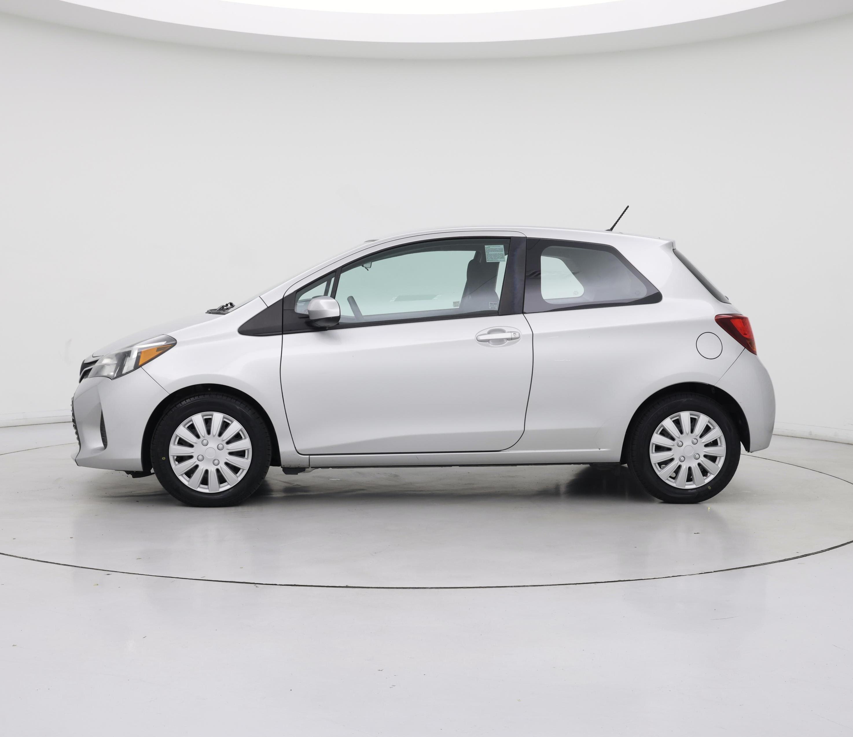 Thumbnail: 2017 Toyota Yaris - 3