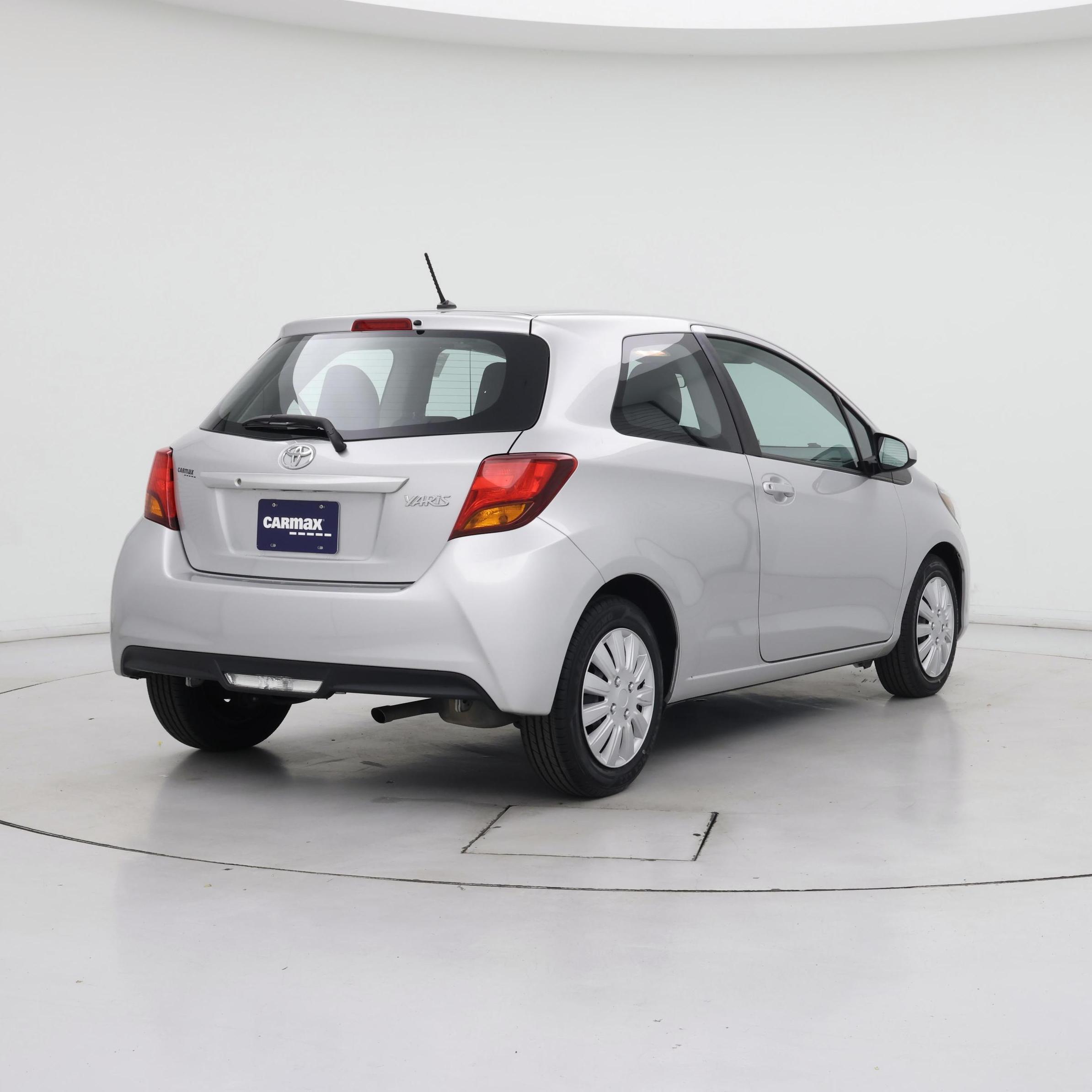 Thumbnail: 2017 Toyota Yaris - 8