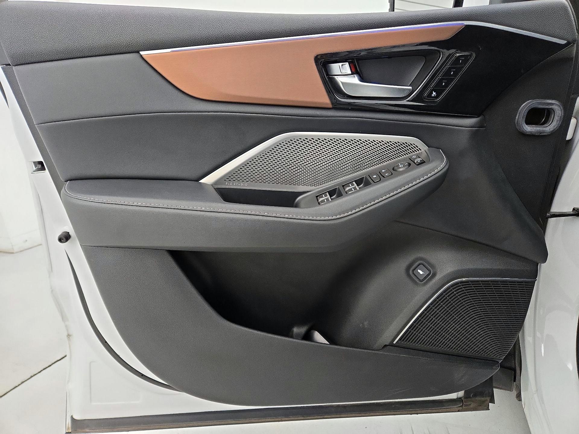 Thumbnail: 2022 Acura MDX - 12