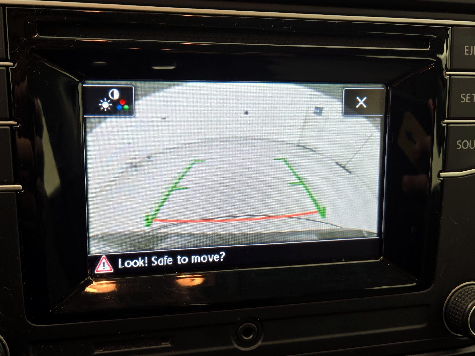 Thumbnail: 2017 Volkswagen Jetta - 14