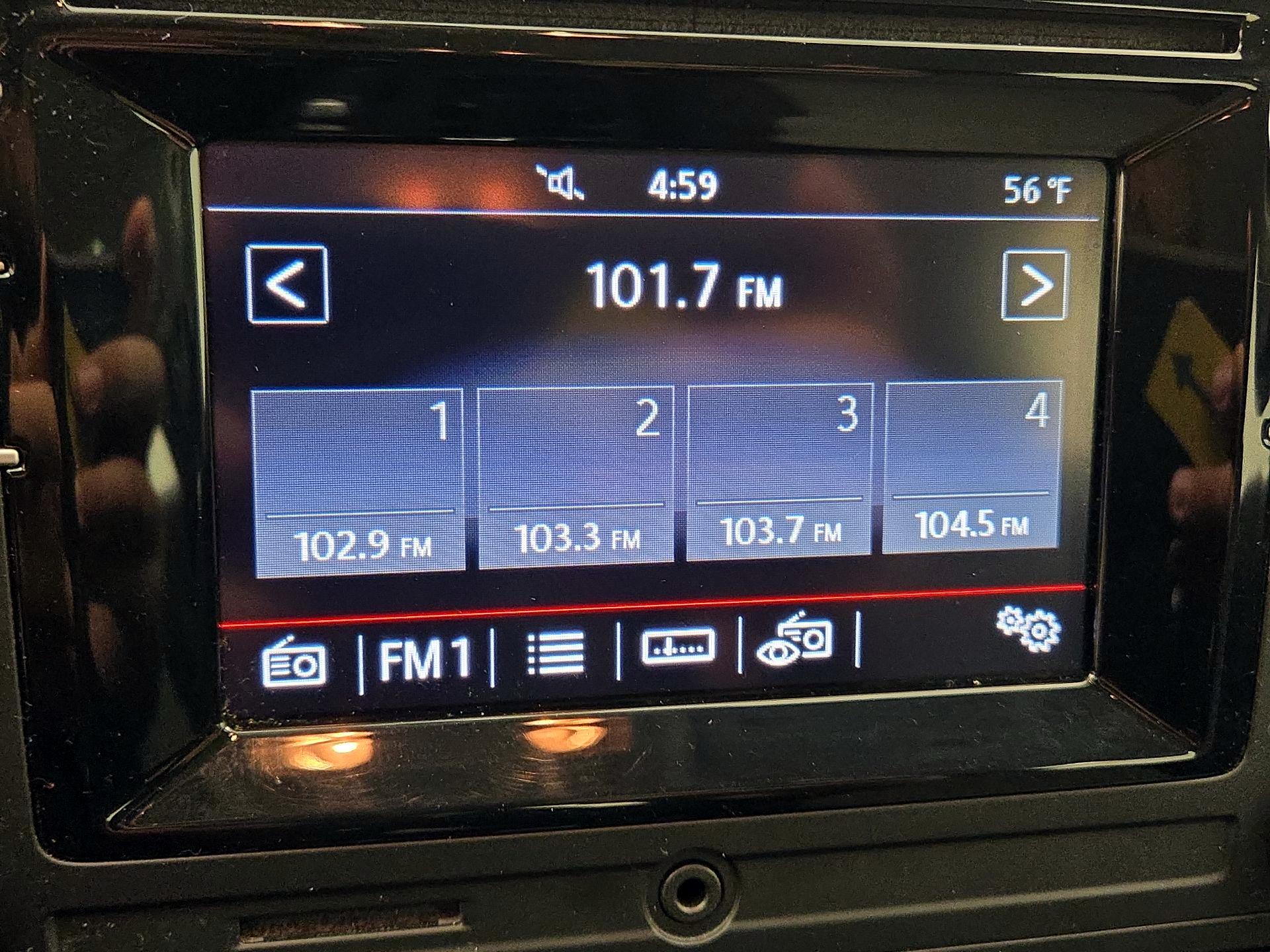 Thumbnail: 2017 Volkswagen Jetta - 15