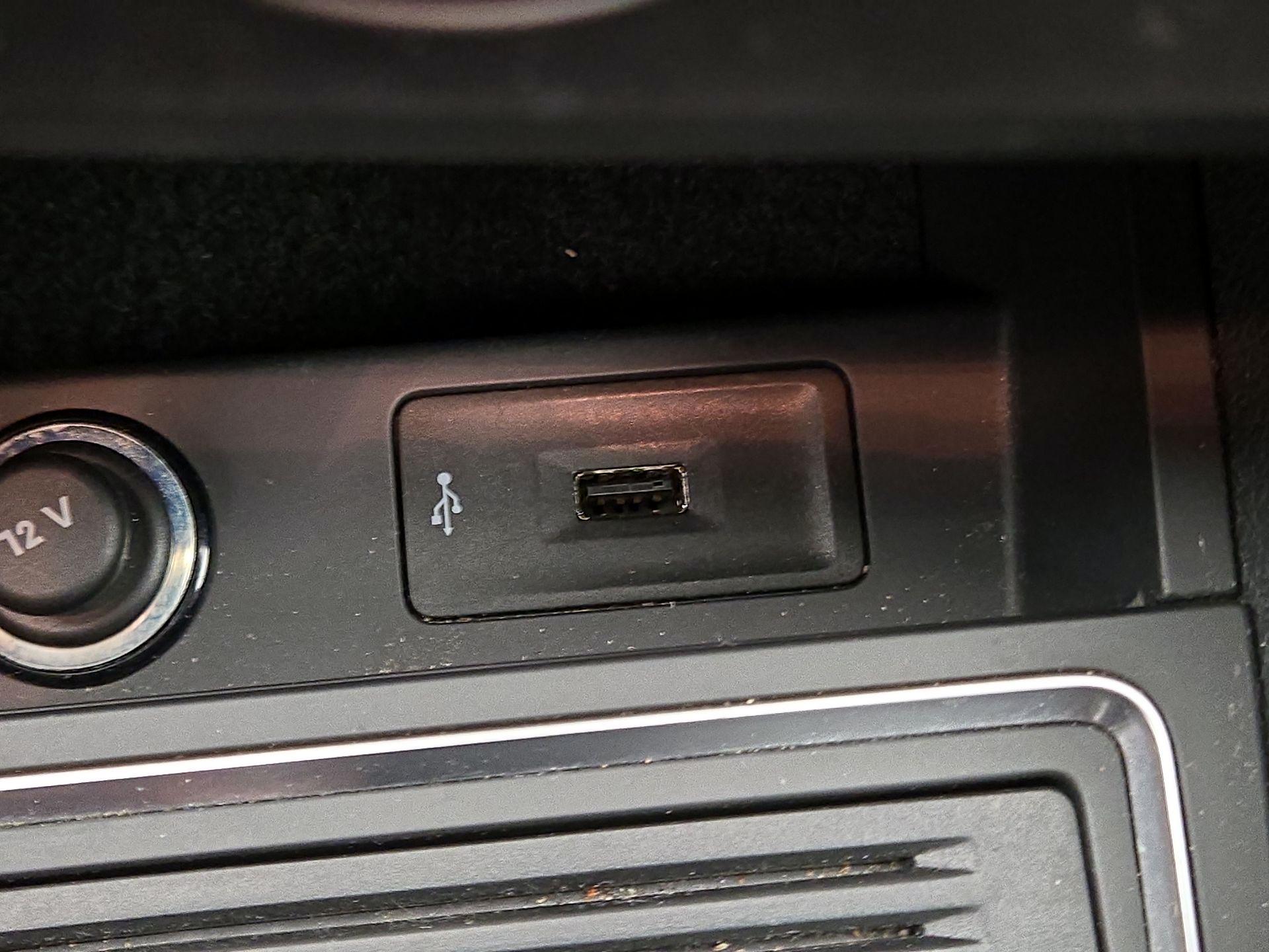 Thumbnail: 2017 Volkswagen Jetta - 18