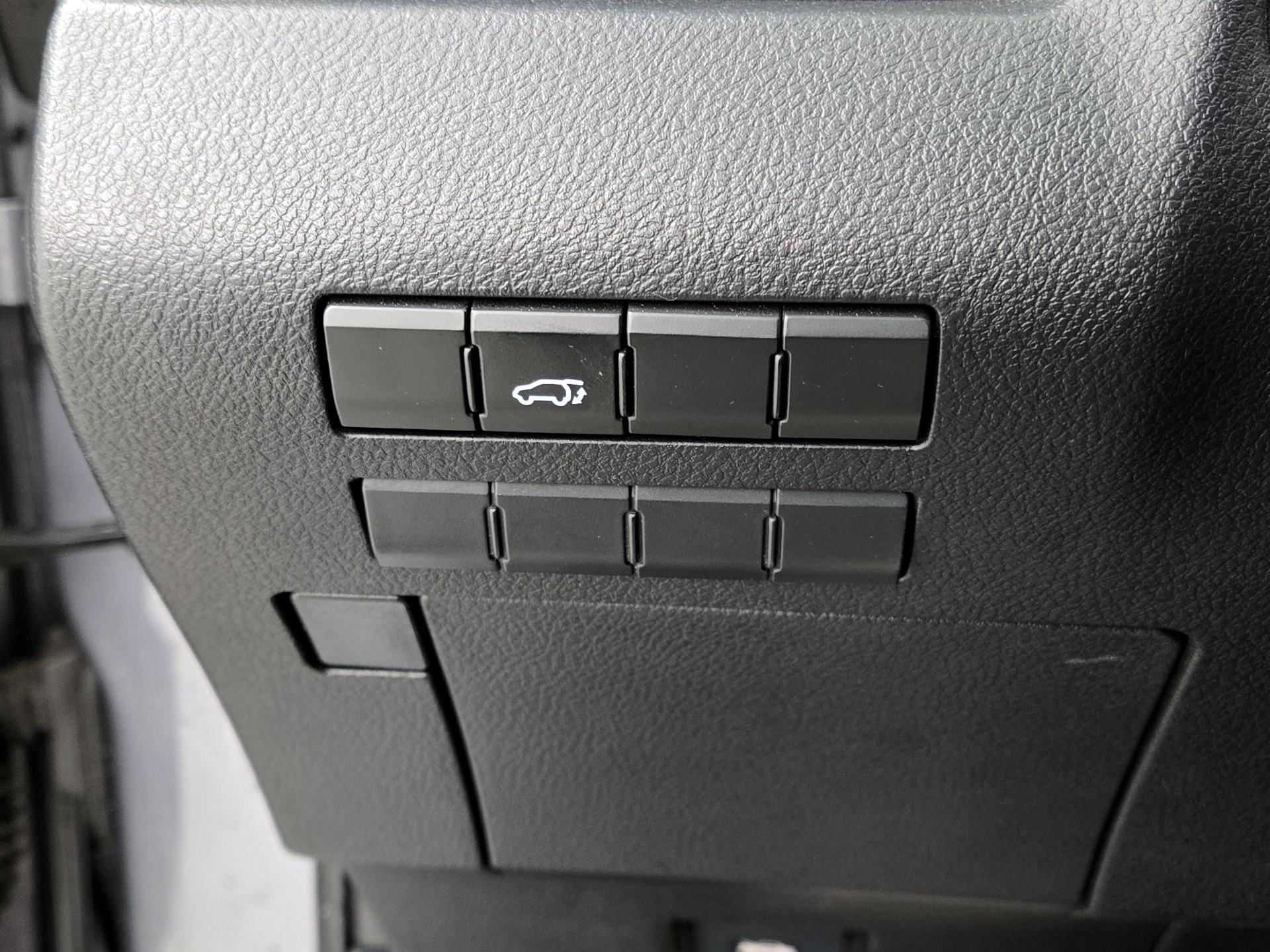 Thumbnail: 2016 Lexus RX - 13