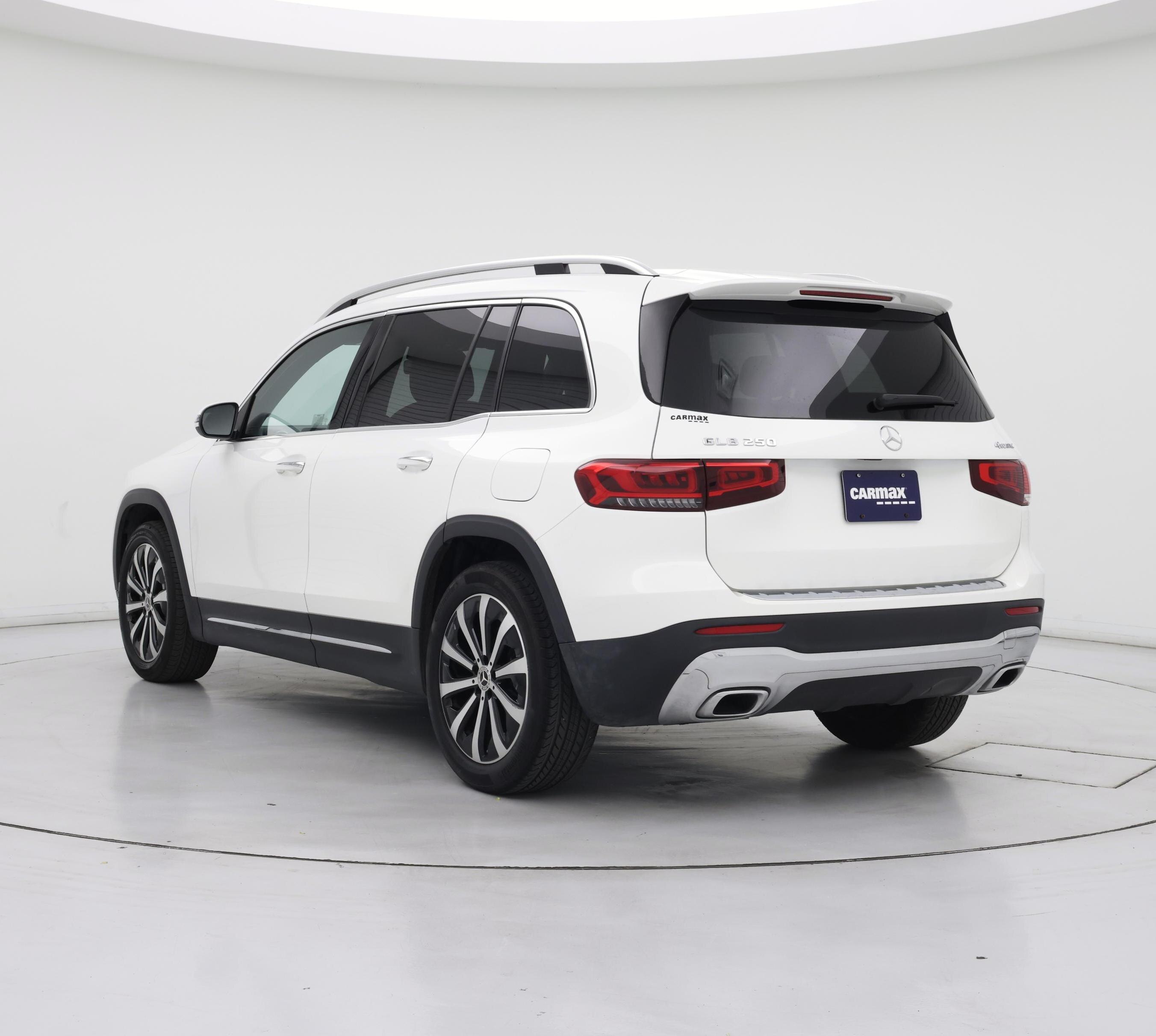 Thumbnail: 2023 Mercedes-Benz GLB - 2