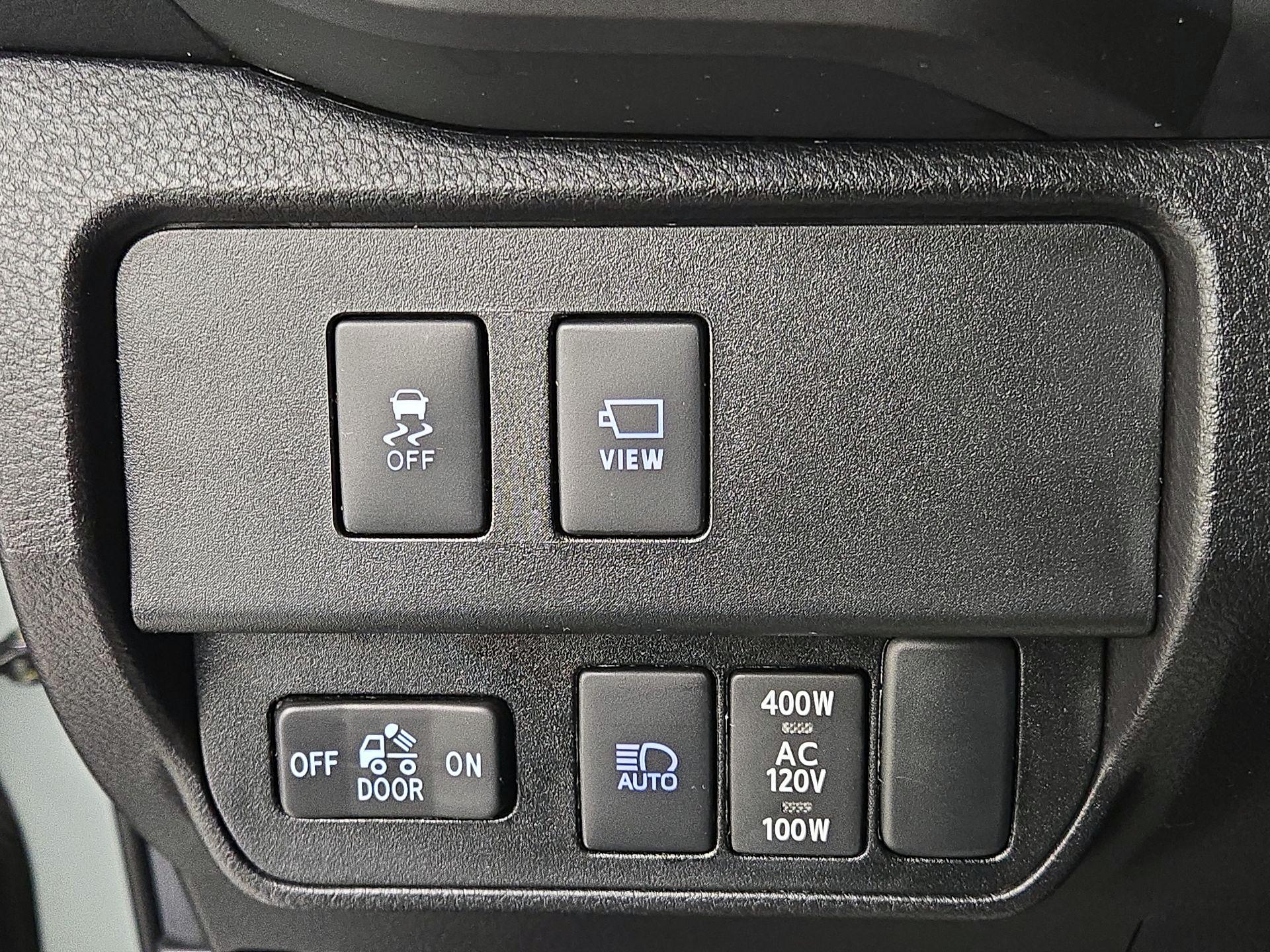 Thumbnail: 2023 Toyota Tacoma - 13