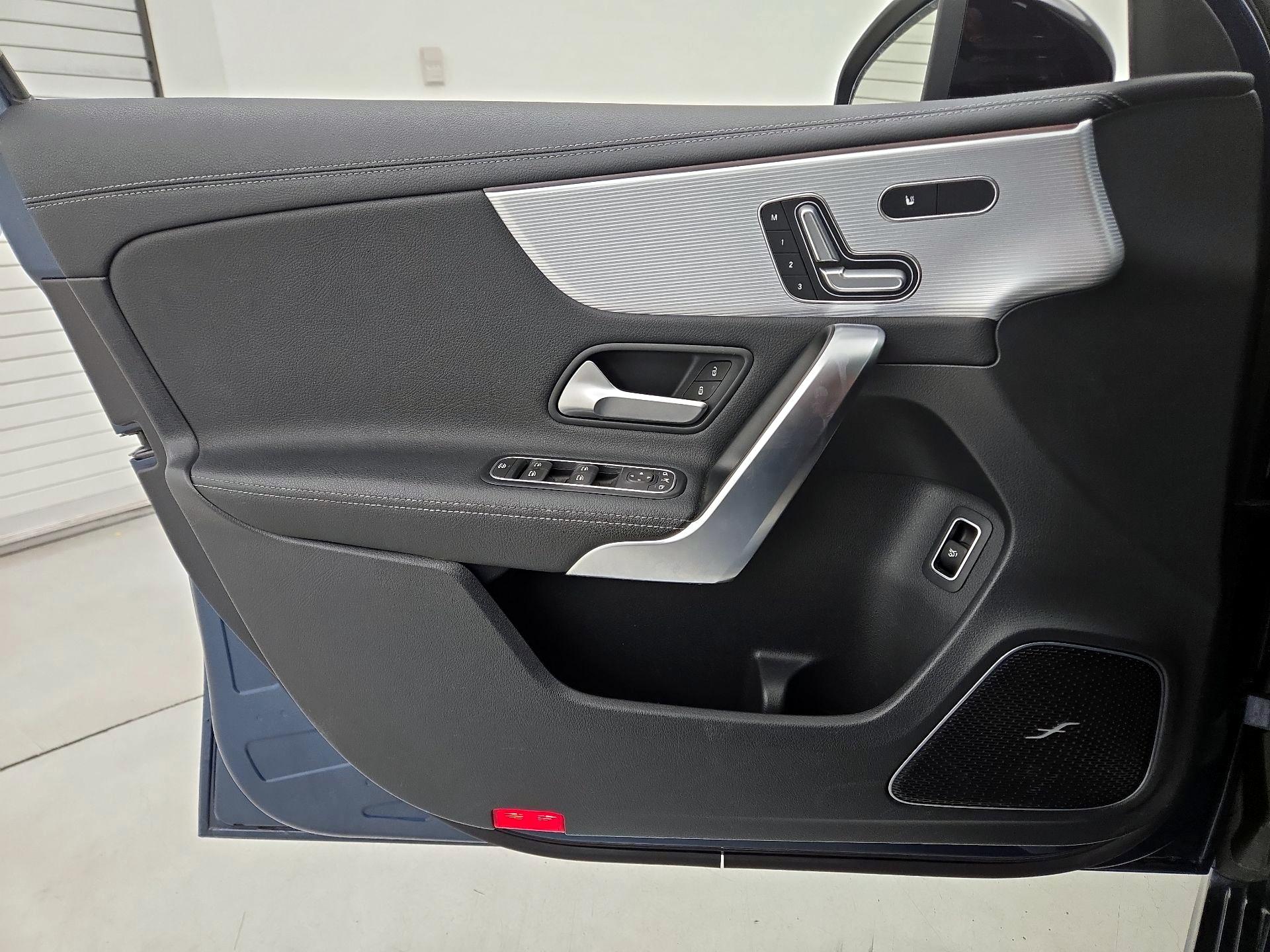 Thumbnail: 2020 Mercedes-Benz A-Class - 12