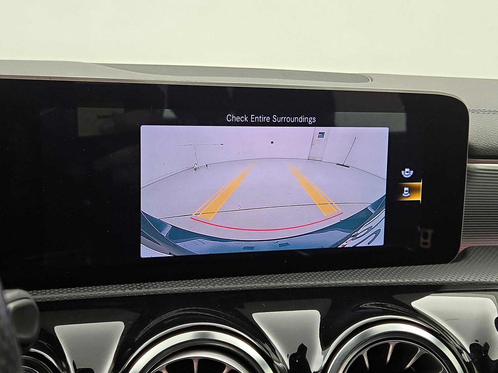 Thumbnail: 2020 Mercedes-Benz A-Class - 14