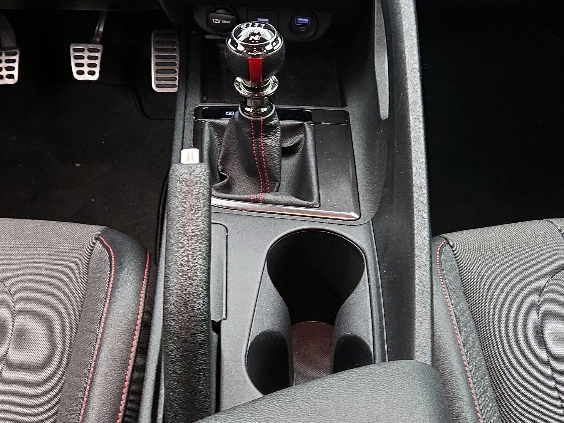 Thumbnail: 2021 Hyundai Elantra - 17