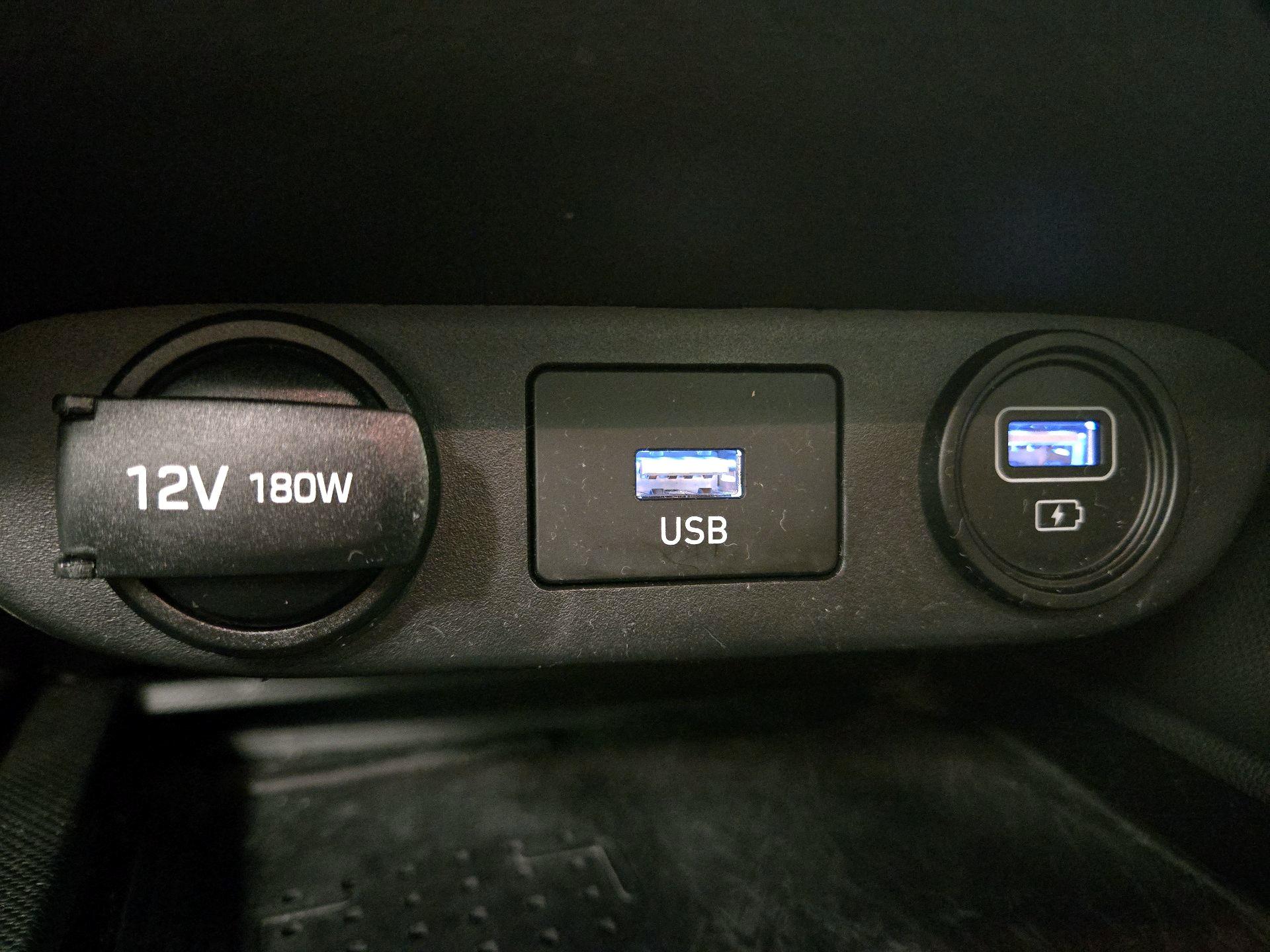 Thumbnail: 2021 Hyundai Elantra - 18