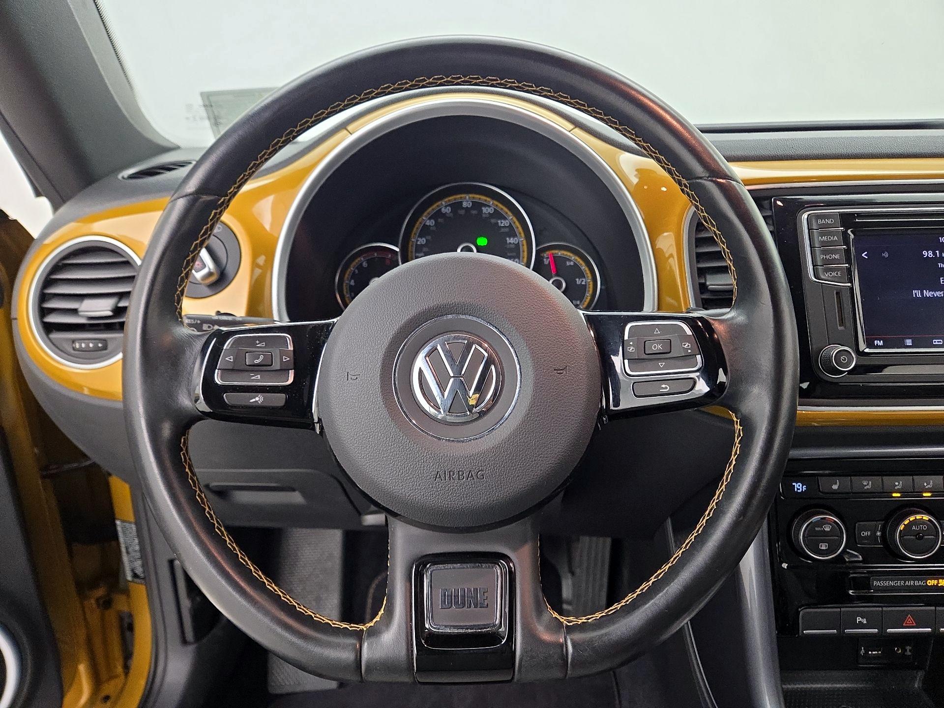 Thumbnail: 2017 Volkswagen Beetle - 10