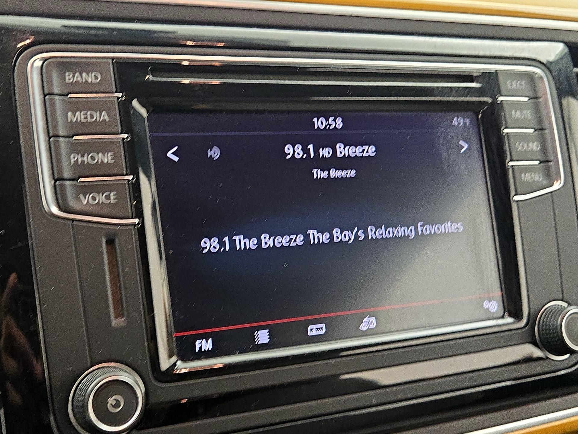 Thumbnail: 2017 Volkswagen Beetle - 15