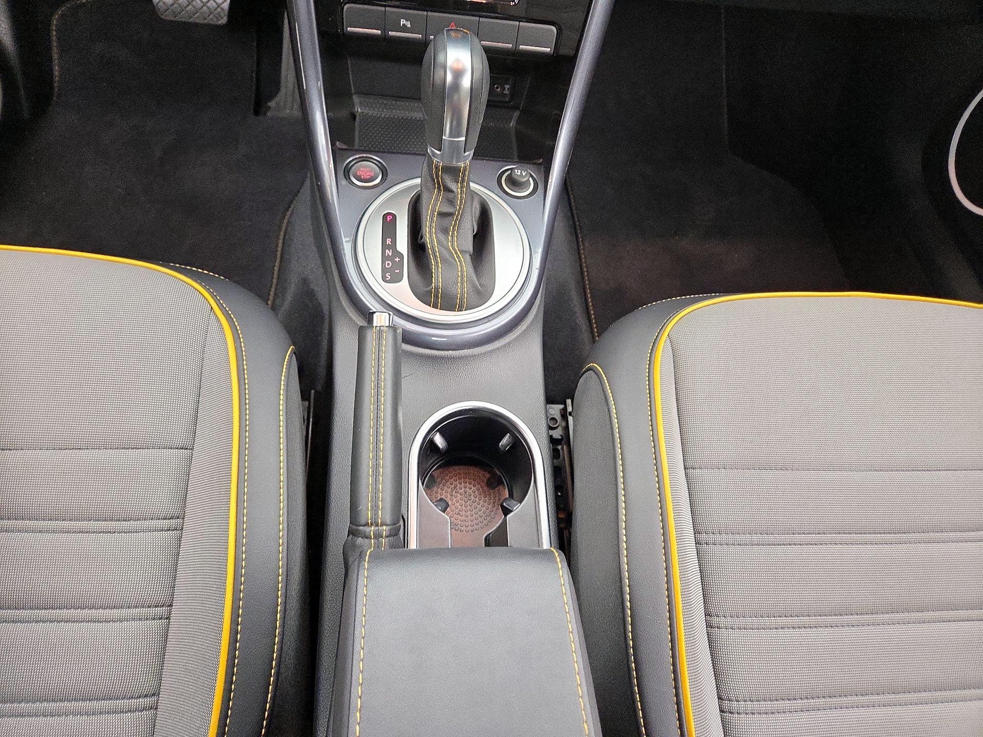 Thumbnail: 2017 Volkswagen Beetle - 17