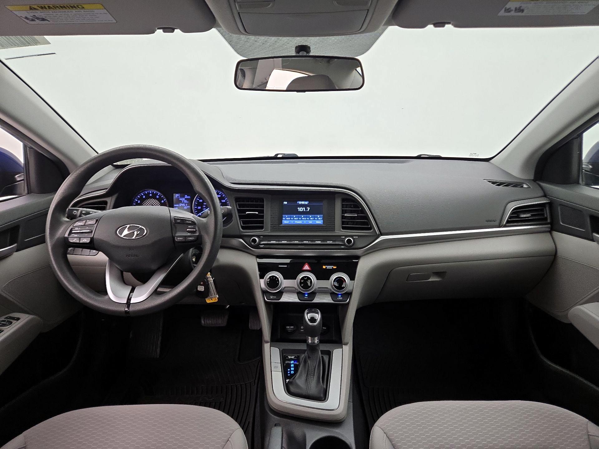 Thumbnail: 2019 Hyundai Elantra - 9