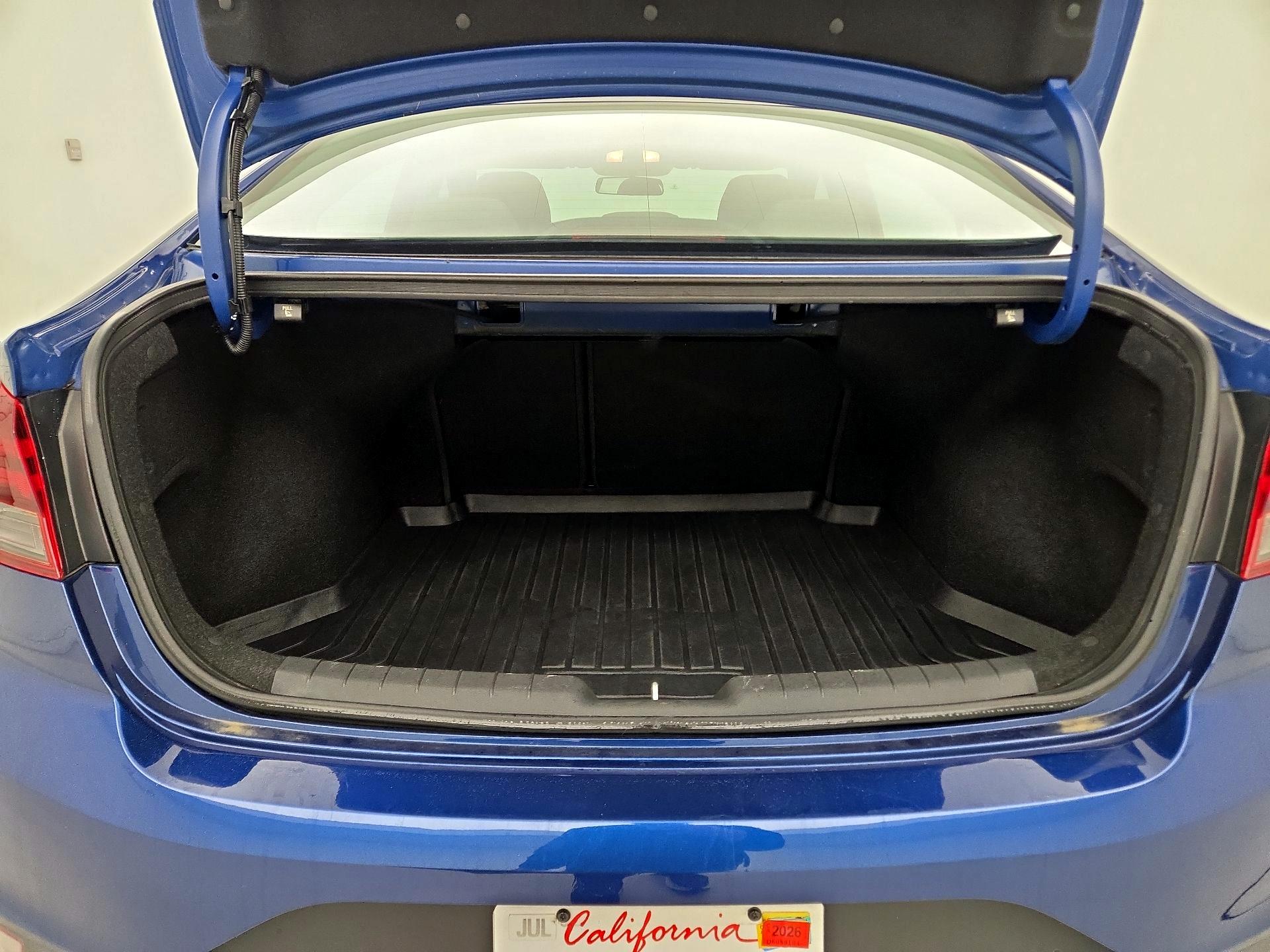 Thumbnail: 2019 Hyundai Elantra - 20