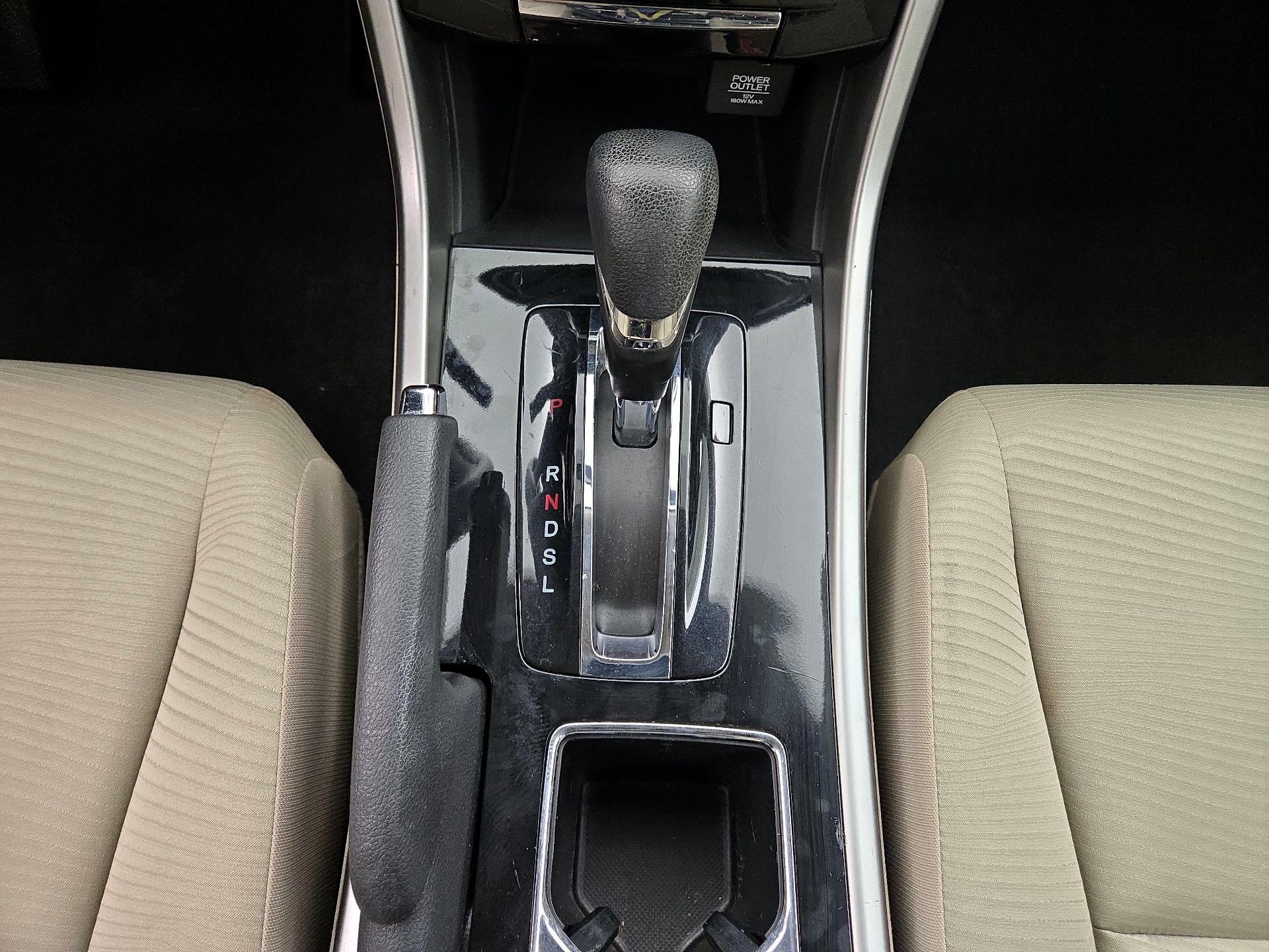 Thumbnail: 2016 Honda Accord - 16