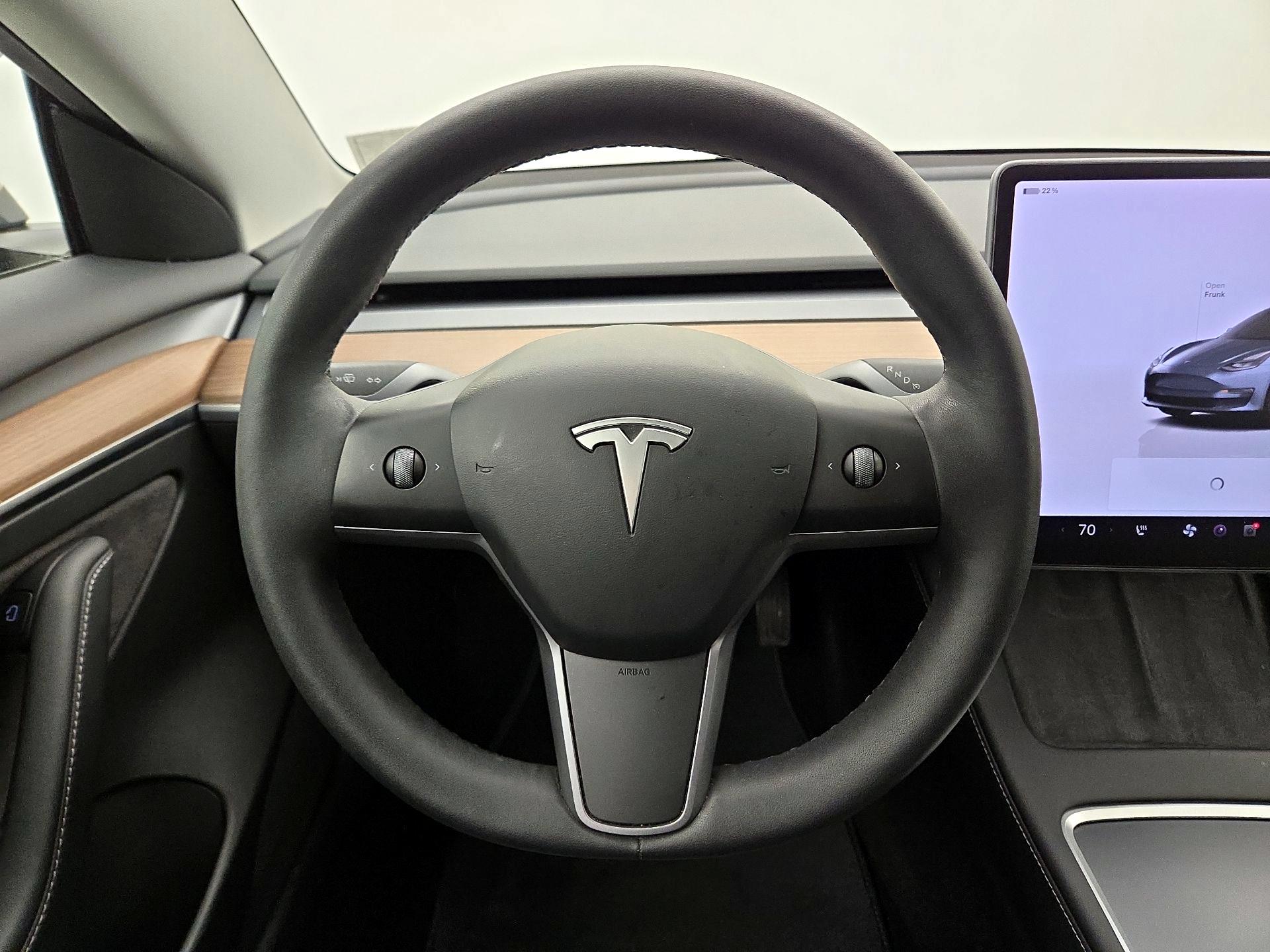 Thumbnail: 2023 Tesla Model 3 - 10