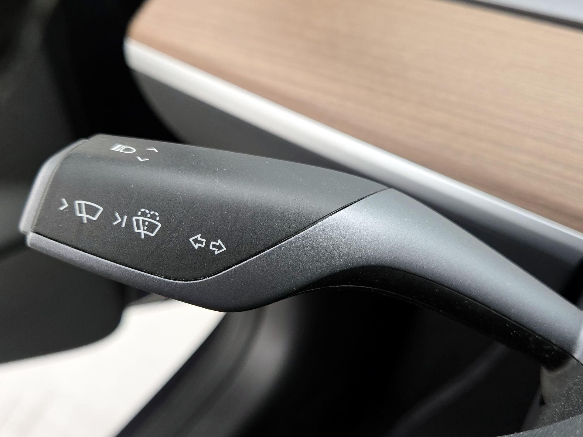 Thumbnail: 2023 Tesla Model 3 - 13