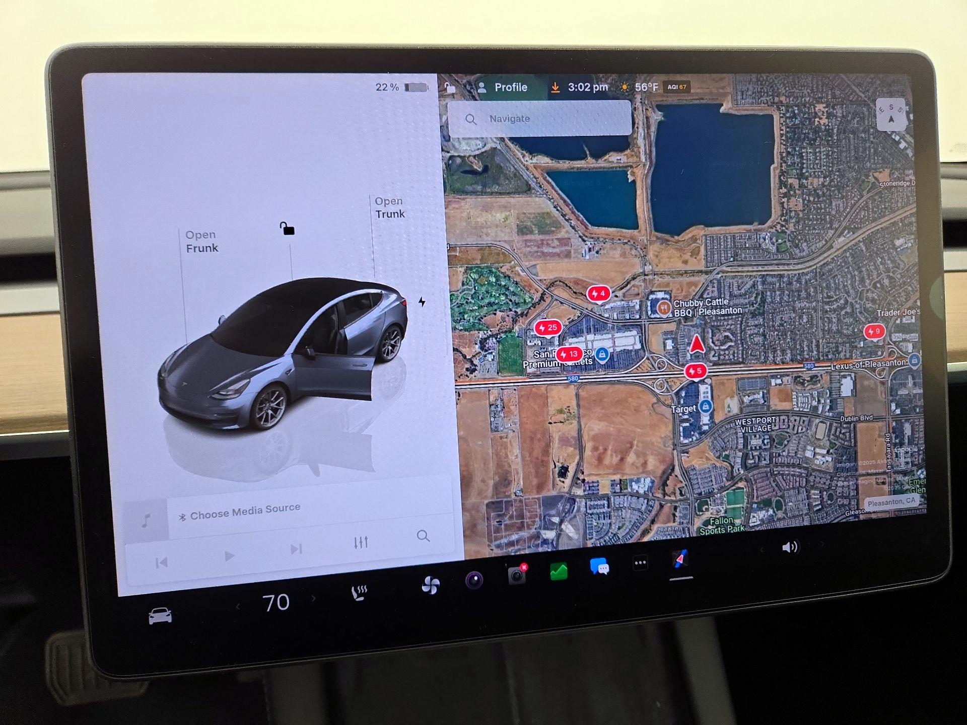 Thumbnail: 2023 Tesla Model 3 - 14