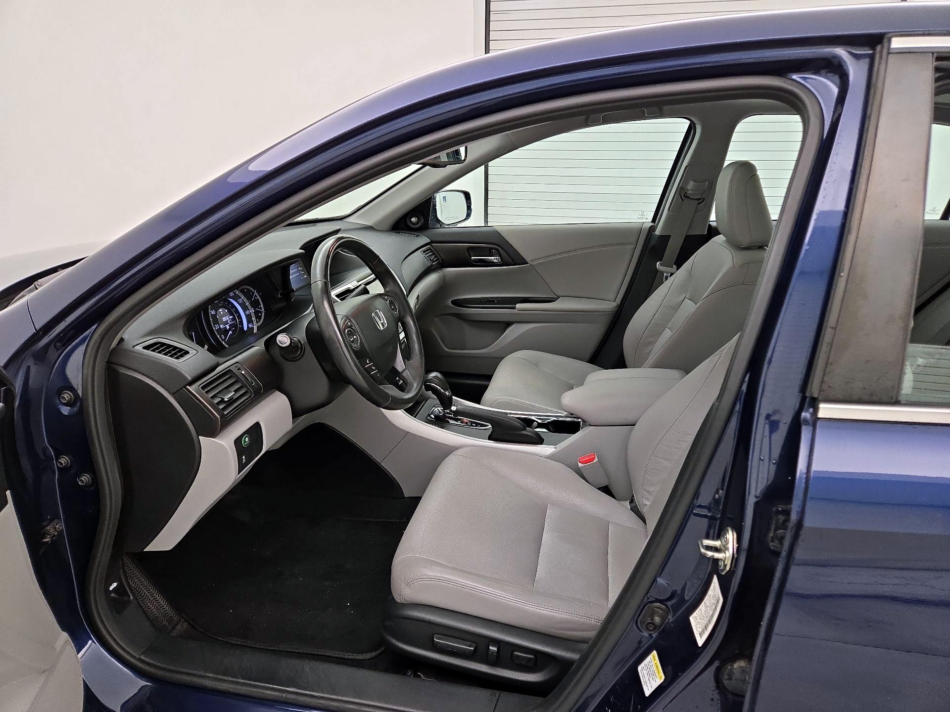 Thumbnail: 2015 Honda Accord - 11