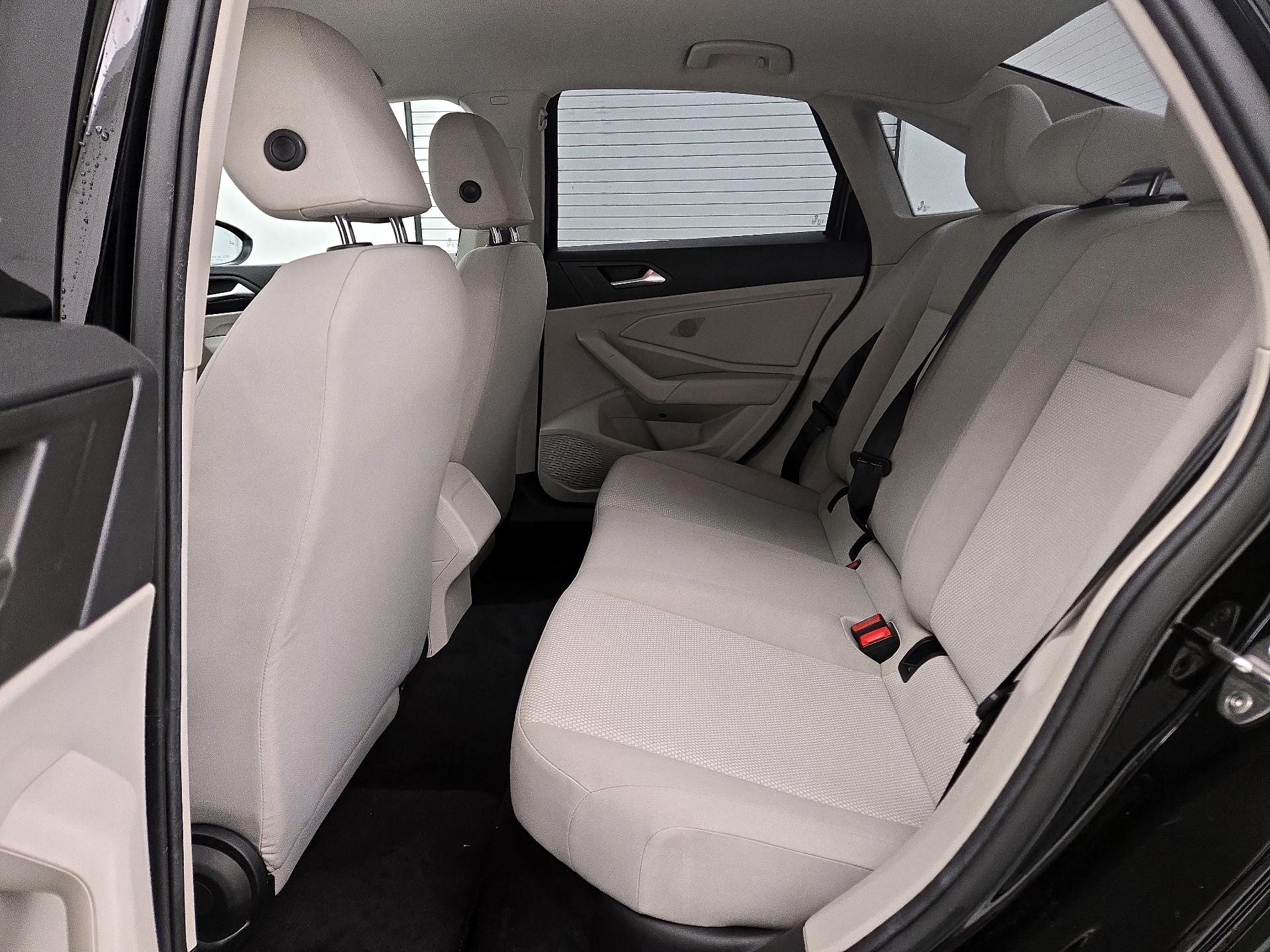 Thumbnail: 2019 Volkswagen Jetta - 19