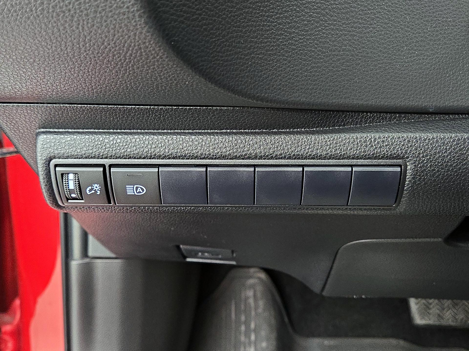 Thumbnail: 2021 Toyota Corolla - 13