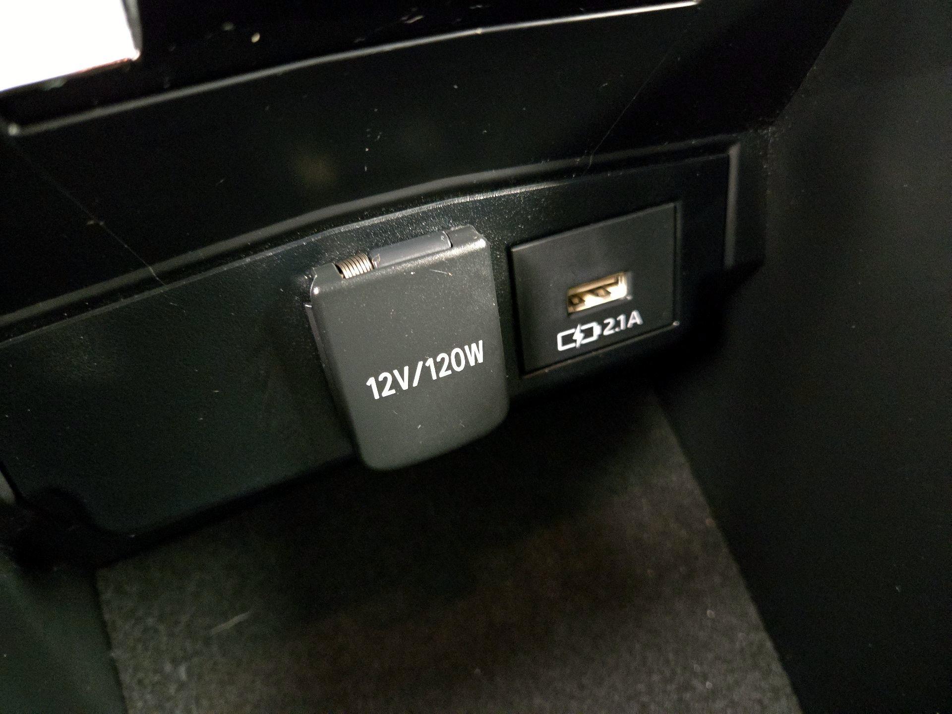 Thumbnail: 2021 Toyota Corolla - 18