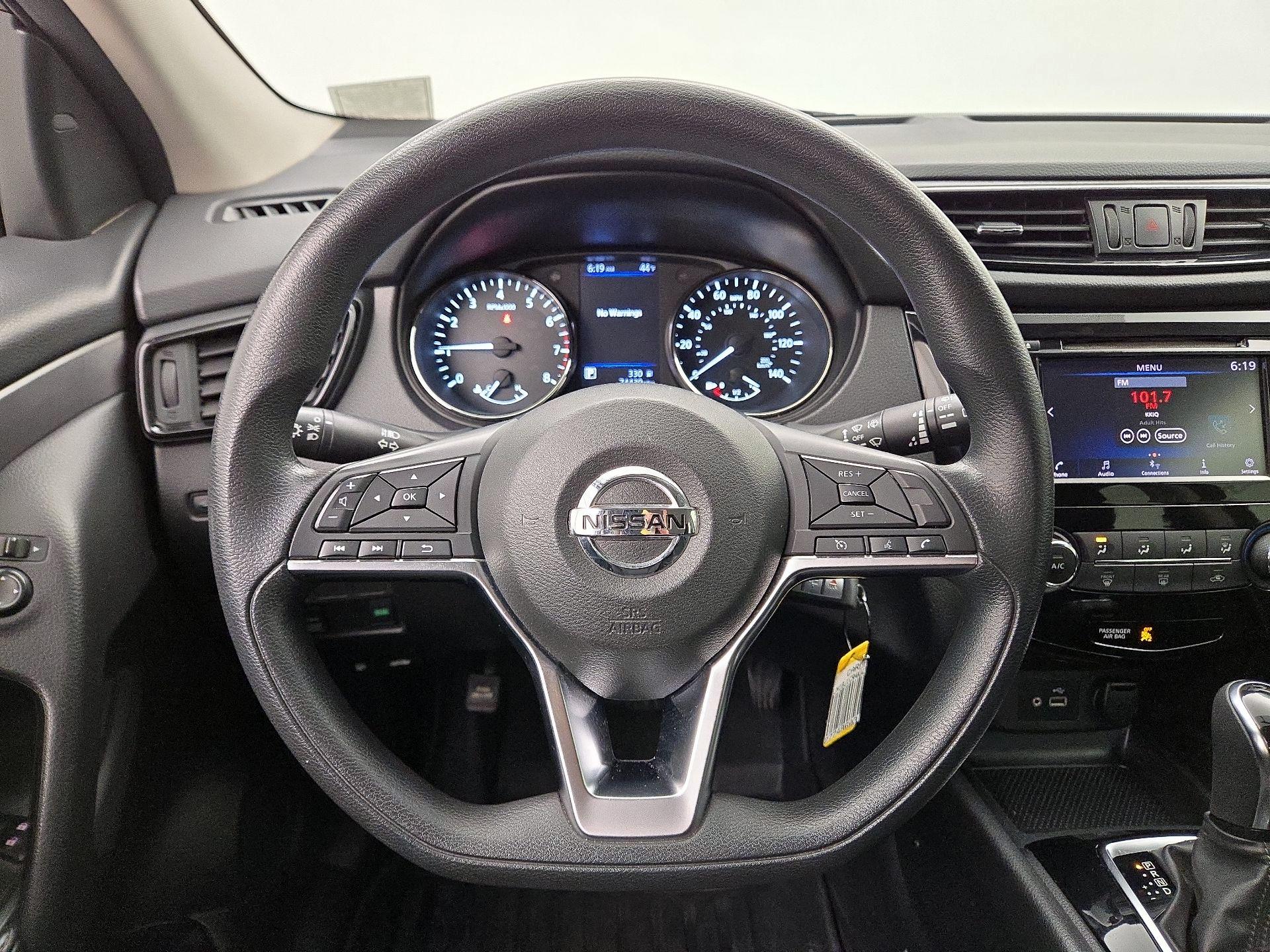 Thumbnail: 2019 Nissan Rogue Sport - 10