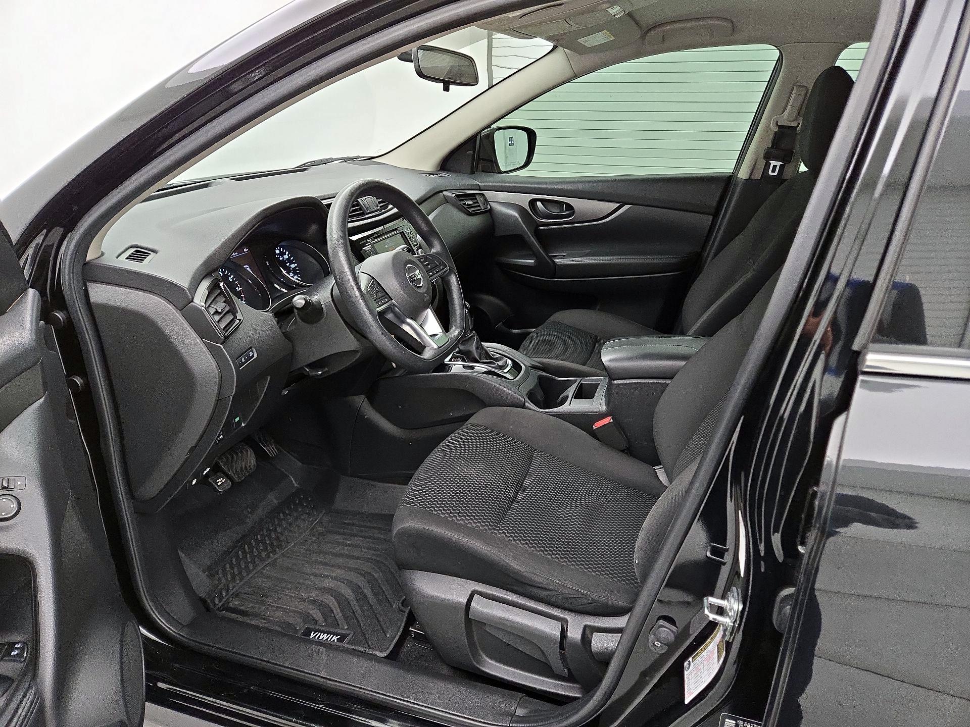 Thumbnail: 2019 Nissan Rogue Sport - 11