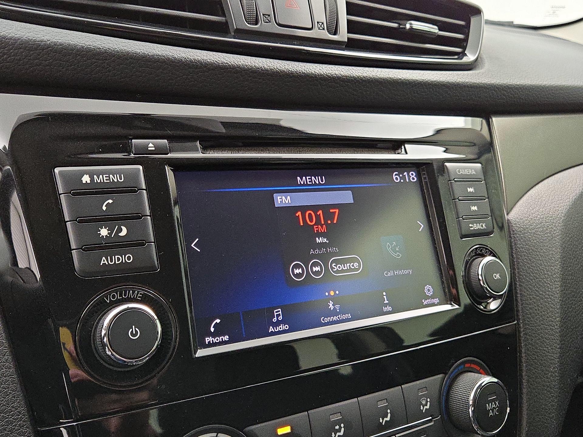 Thumbnail: 2019 Nissan Rogue Sport - 15