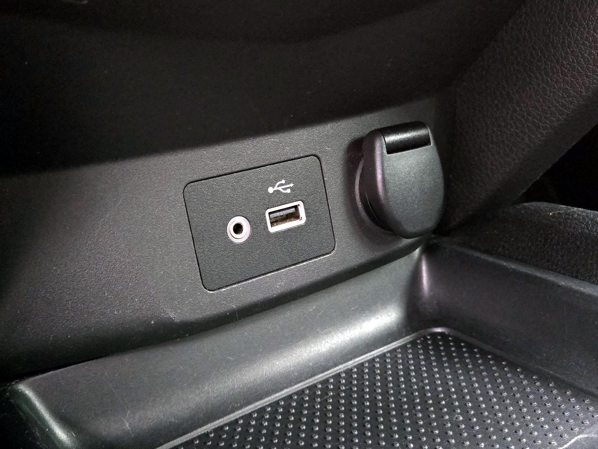 Thumbnail: 2019 Nissan Rogue Sport - 18