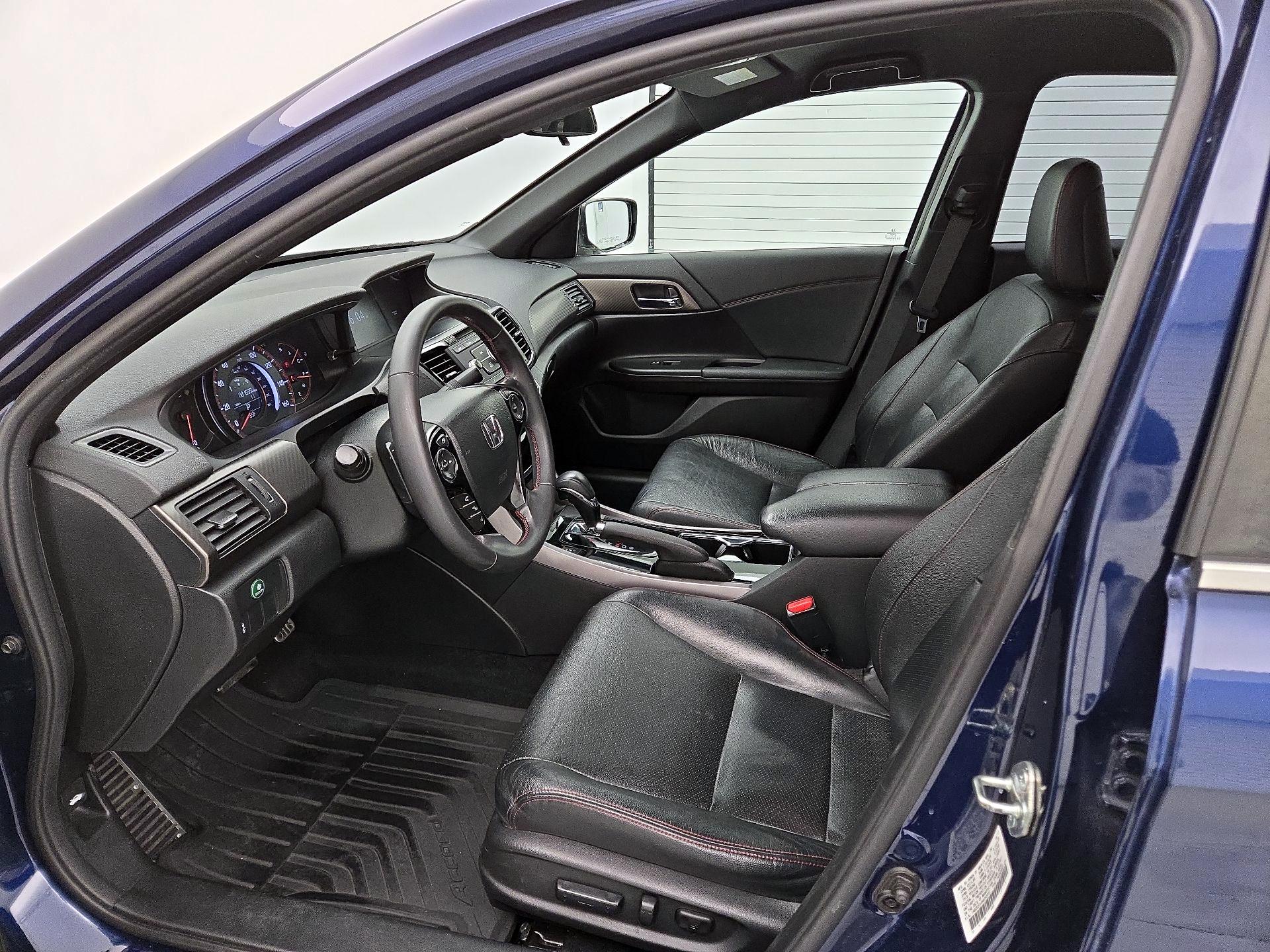 Thumbnail: 2017 Honda Accord - 11