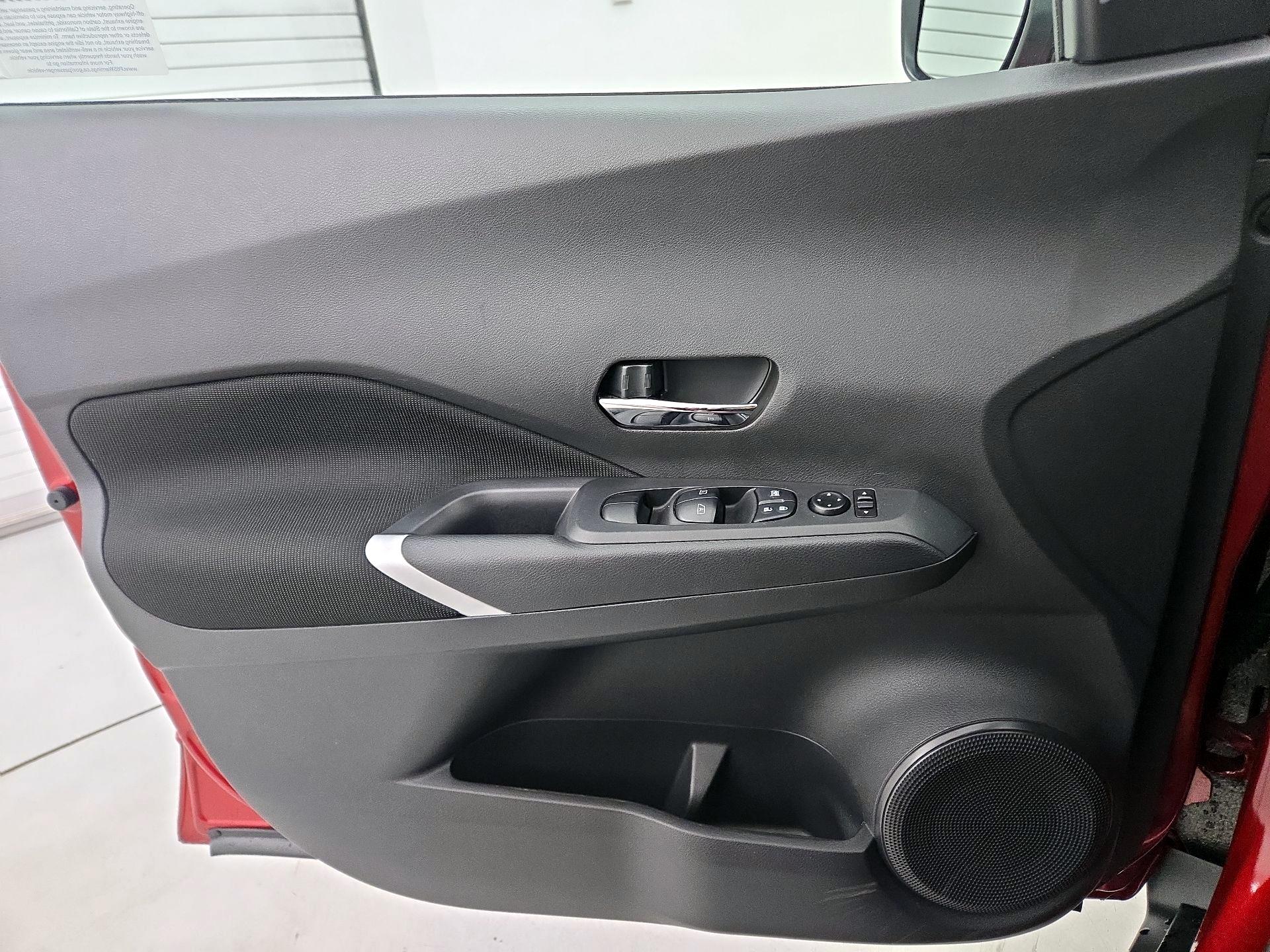 Thumbnail: 2023 Nissan Kicks - 12