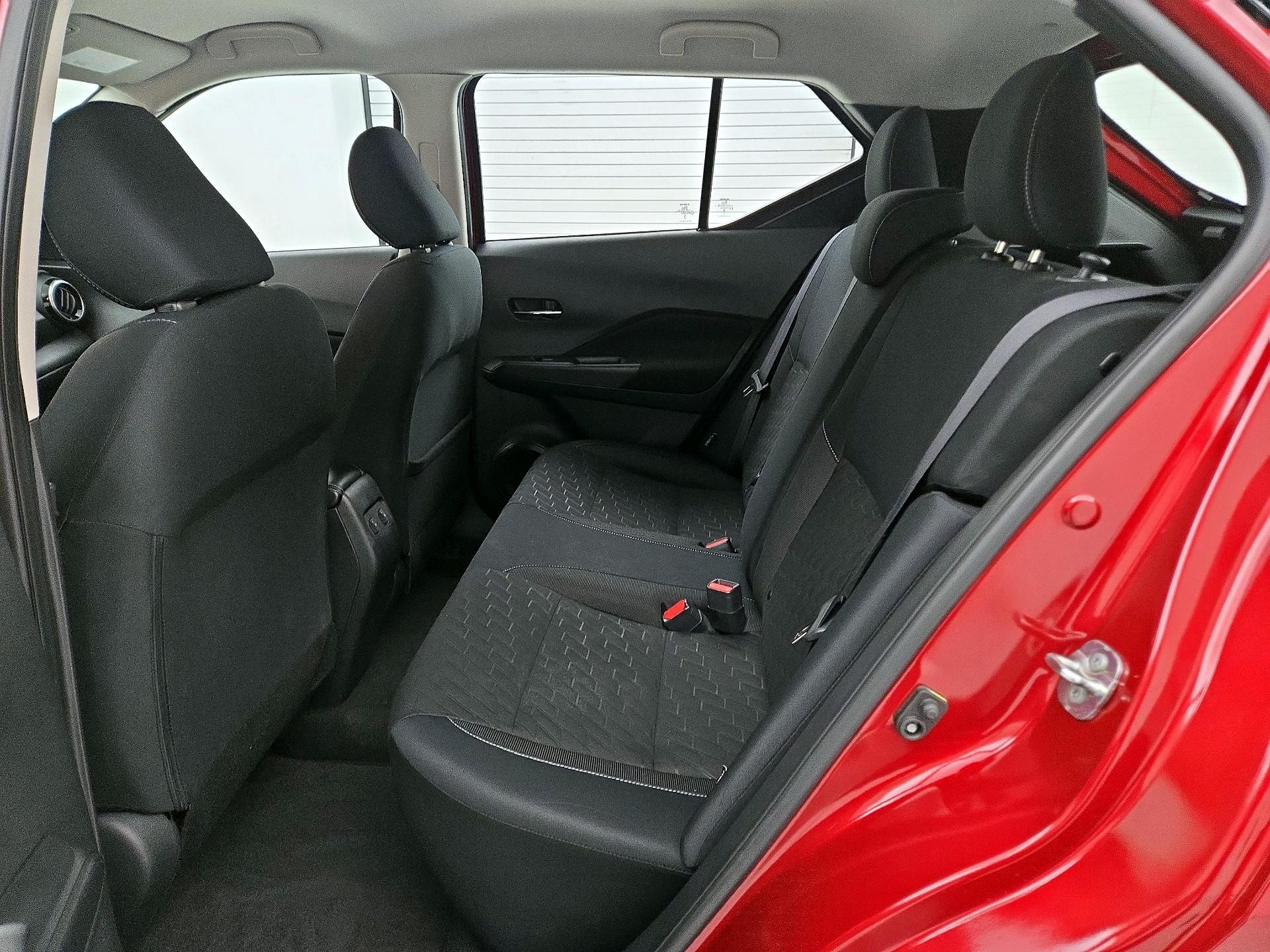 Thumbnail: 2023 Nissan Kicks - 18