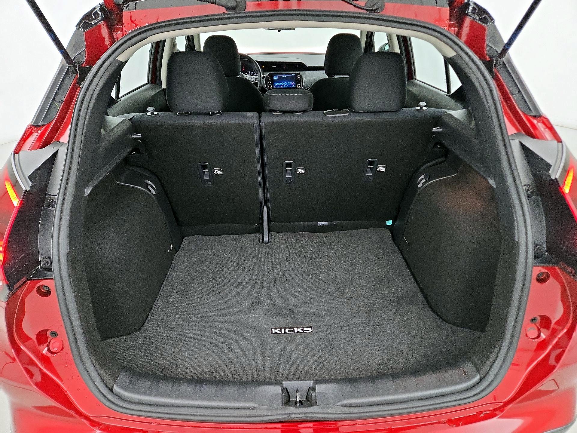 Thumbnail: 2023 Nissan Kicks - 19