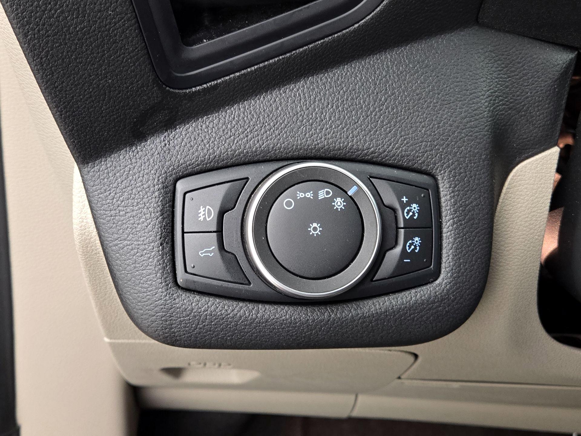 Thumbnail: 2019 Ford Escape - 13