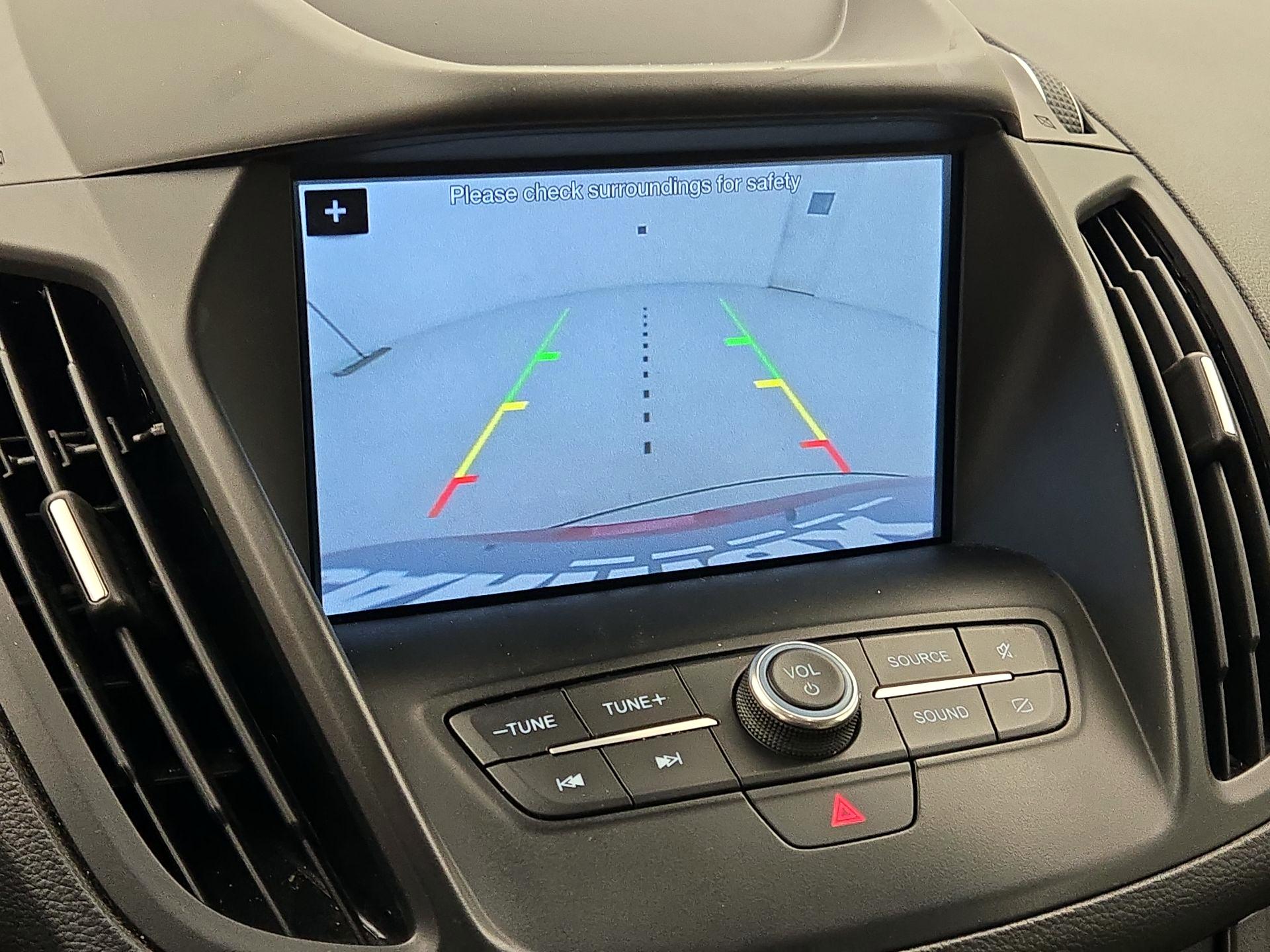 Thumbnail: 2019 Ford Escape - 14