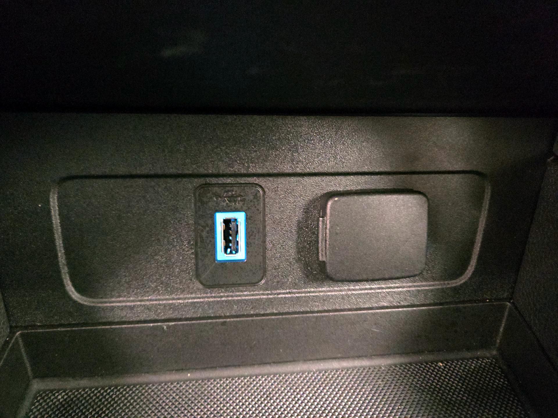 Thumbnail: 2019 Ford Escape - 18