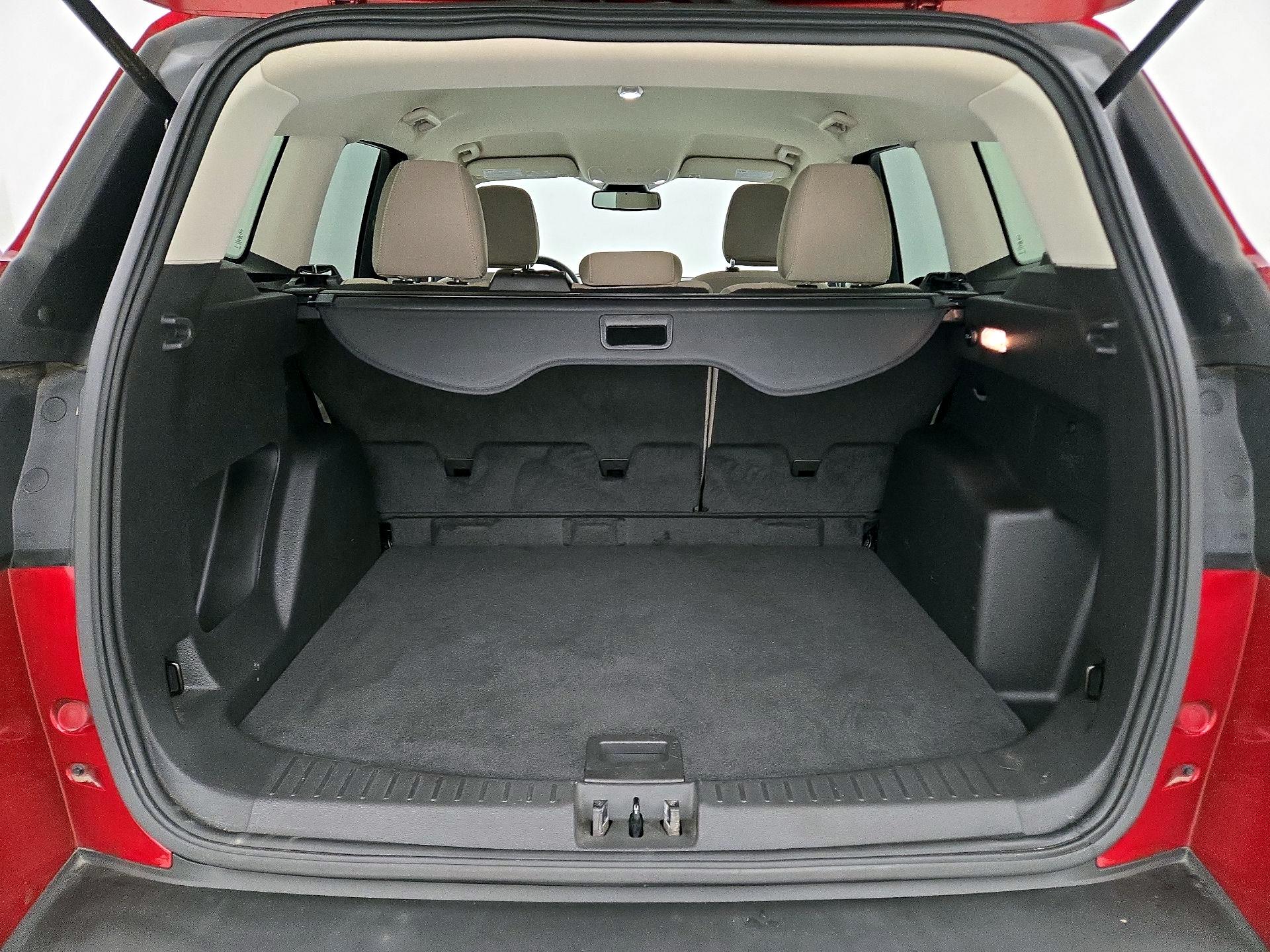 Thumbnail: 2019 Ford Escape - 20