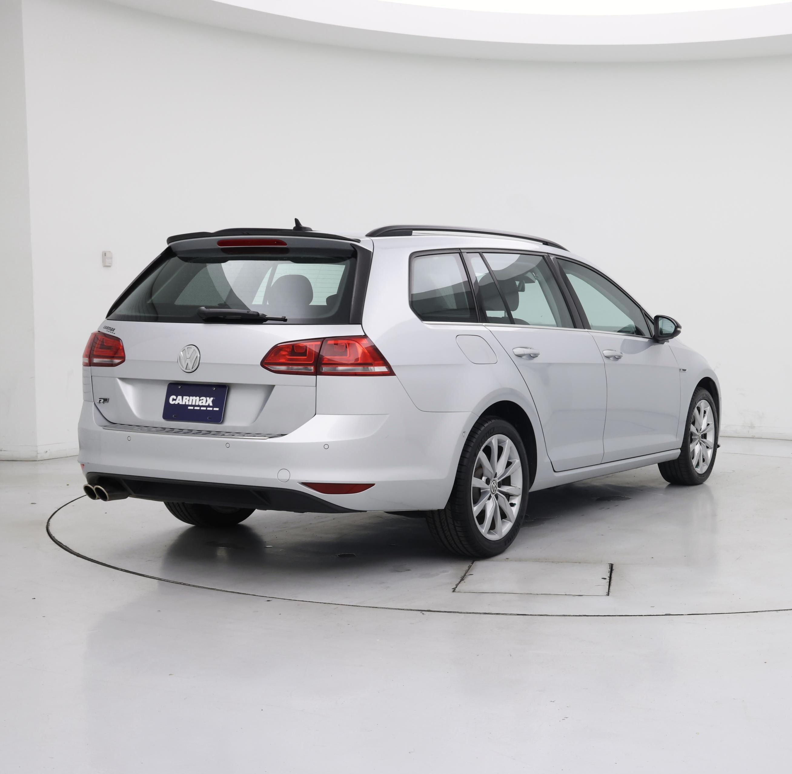 Thumbnail: 2016 Volkswagen Golf - 8