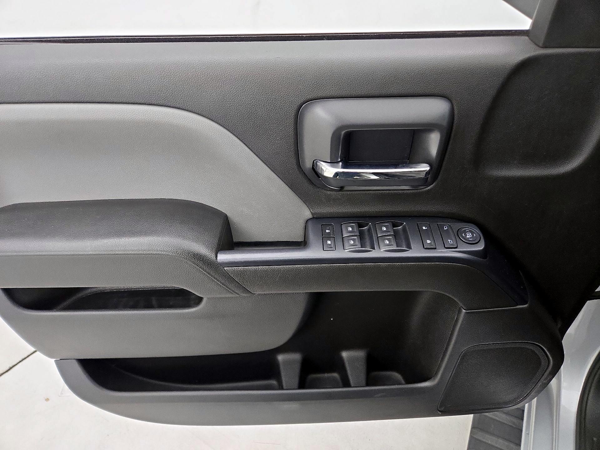 Thumbnail: 2016 GMC Sierra 1500 - 12