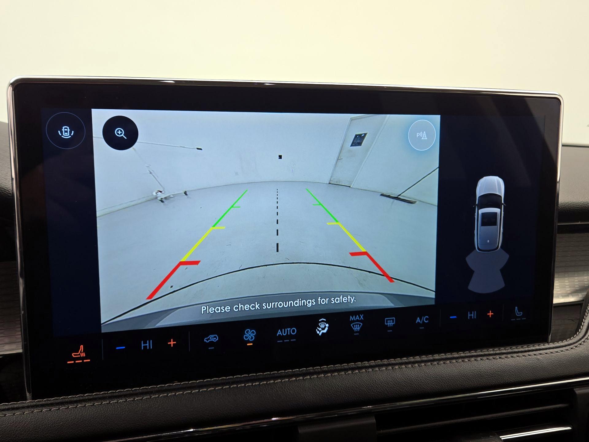 Thumbnail: 2023 Lincoln Corsair - 15